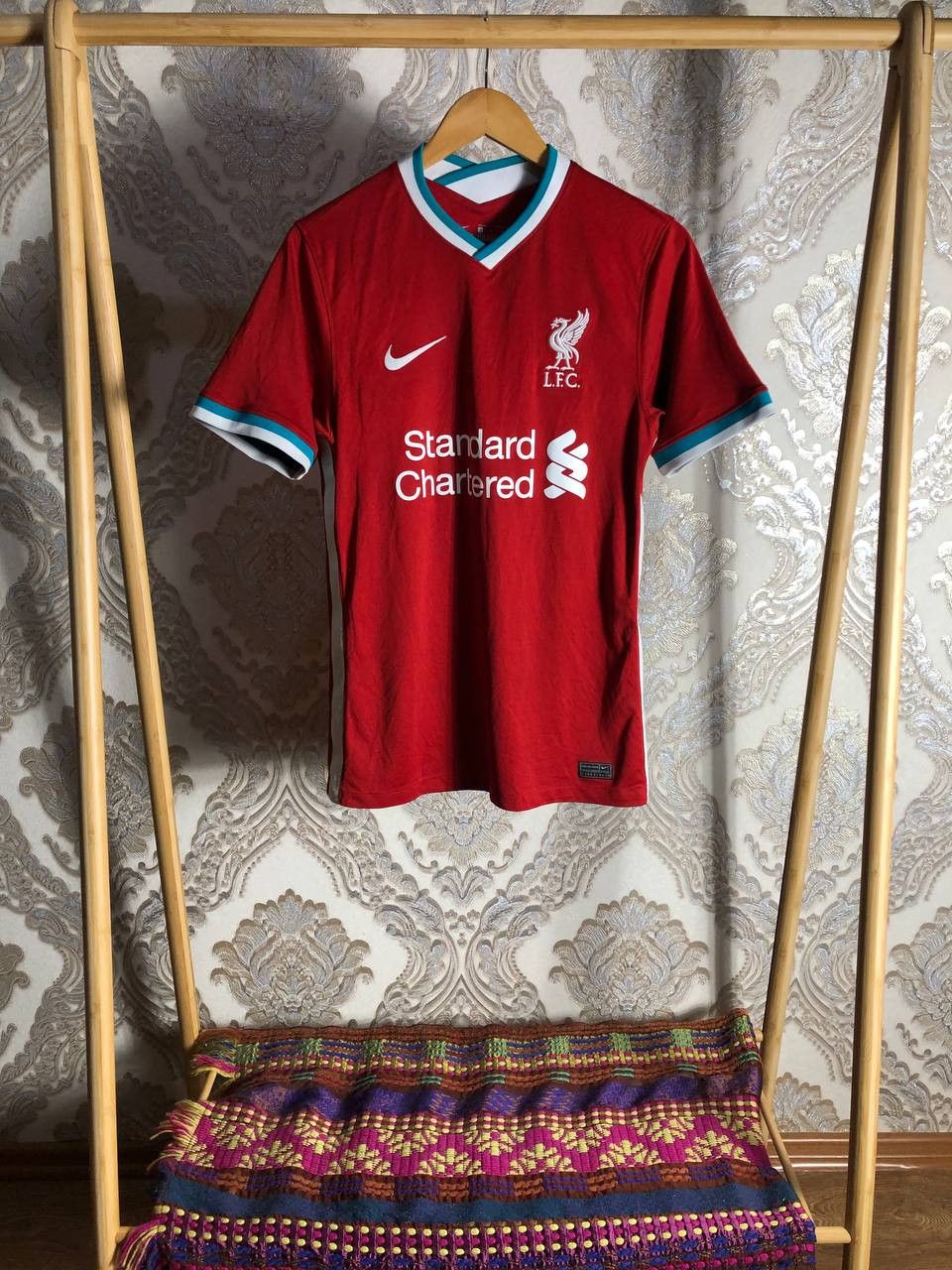 Nike Vintage Nike FC Liverpool England Soccer Jersey Retro Y2K Size US S / EU 44-46 / 1 - 1 Thumbnail