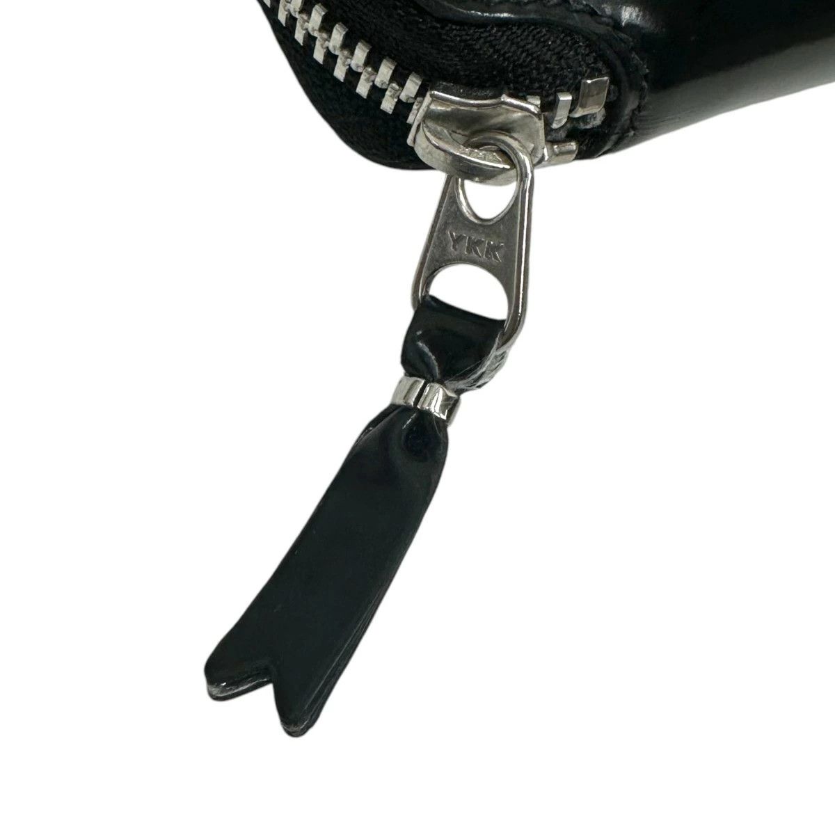 Comme des Garcons Wallet Enamel Zip Bi-fold Plain Embossed Logo Inside Black Size ONE SIZE - 9 Thumbnail