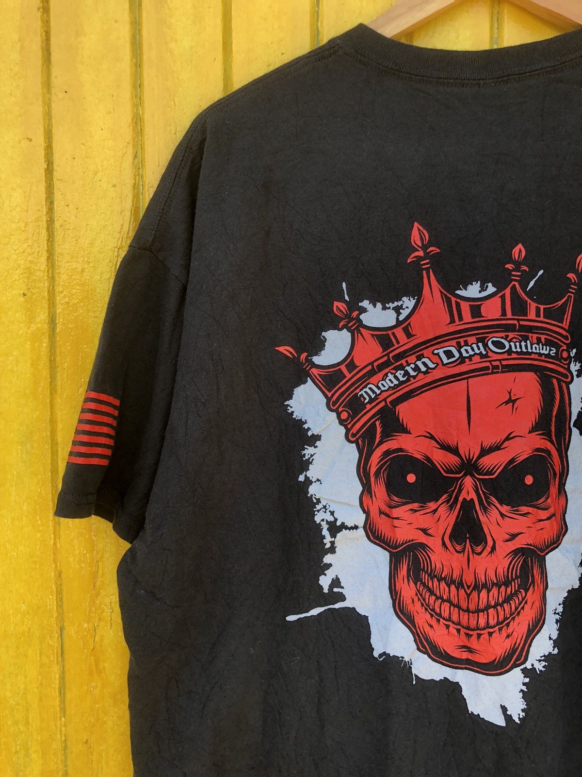 Band Tees × Vintage Vintage Y2K Modern Day Outlaws Band Tee Size US XL / EU 56 / 4 - 5 Thumbnail