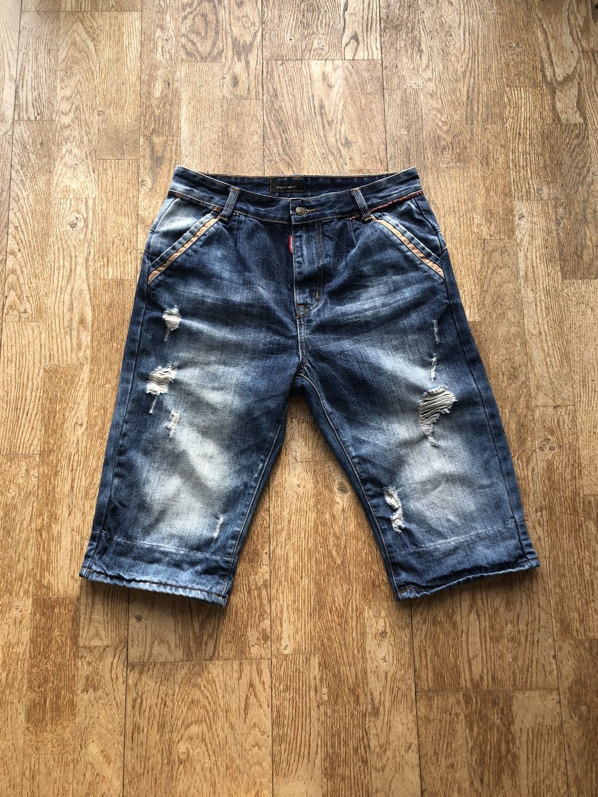 Dsquared2 DSQUARED2 RARE QUALITY DENIM VINTAGE JEAN SHORTS Size US 32 / EU 48 - 1 Thumbnail
