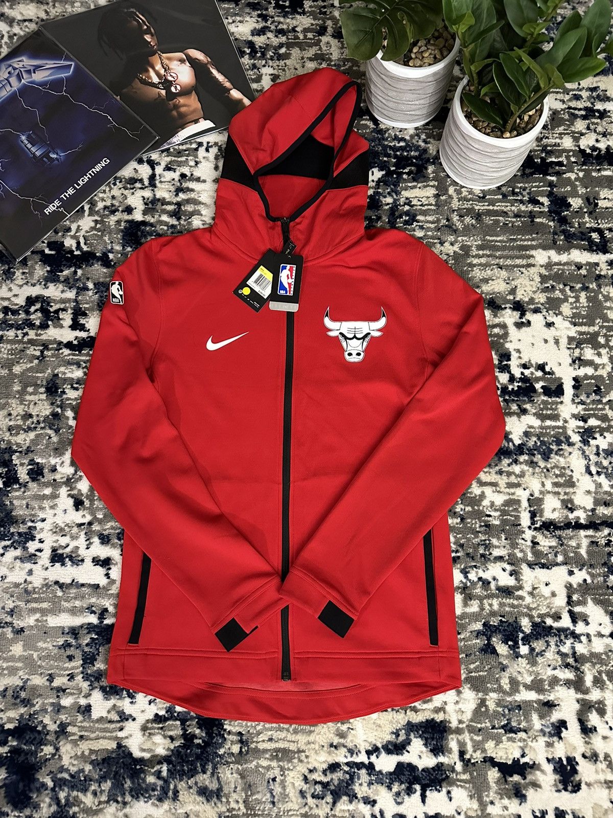 Pre-owned Chicago Bulls X Nba Nike Chicago Bulls Warmup Jacket In Red