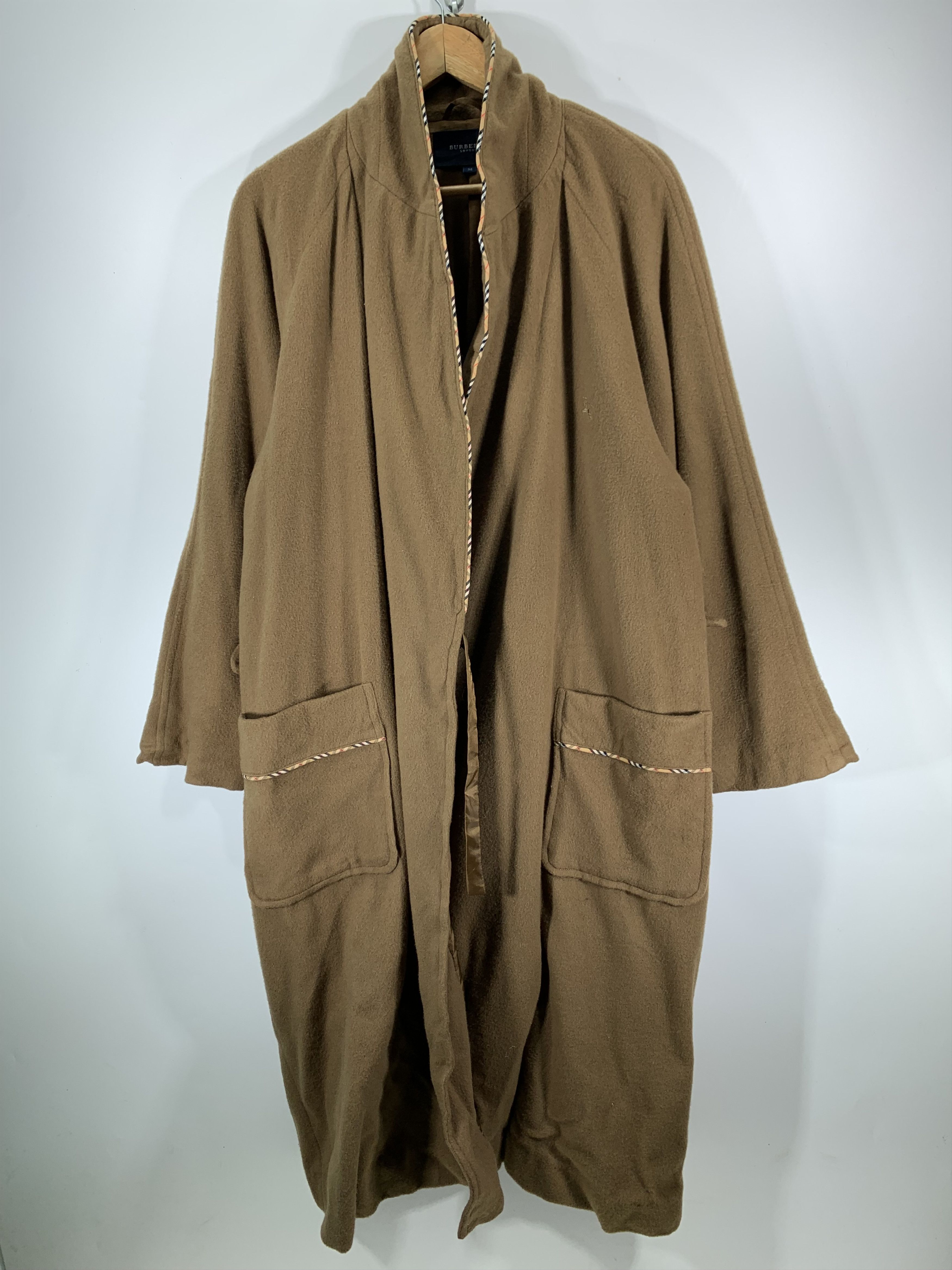 Burberry Burberry Robe cashmere & Wool Size US M / EU 48-50 / 2 - 1 Thumbnail