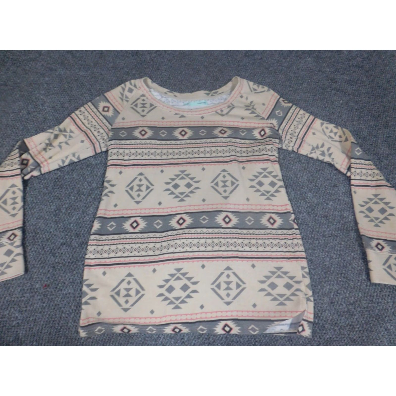 Vintage Maurices Womens Pullover Sweater M Beige Puff Sleeve Crew Neck Tribal Bow Button Knit Cotton Regular Size M / US 6-8 / IT 42-44 - 4 Thumbnail