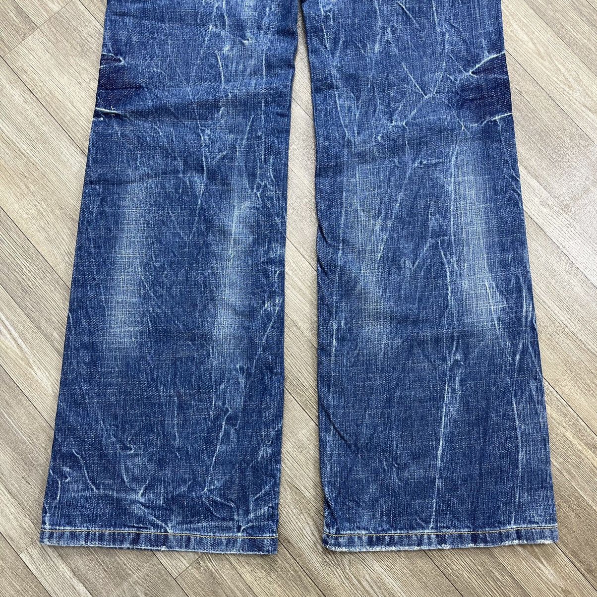 If Six Was Nine Y2K RedPepper Embrodered Distressed Lgb Faded Flared Jeans Size 28" / US 6 / IT 42 - 14 Thumbnail