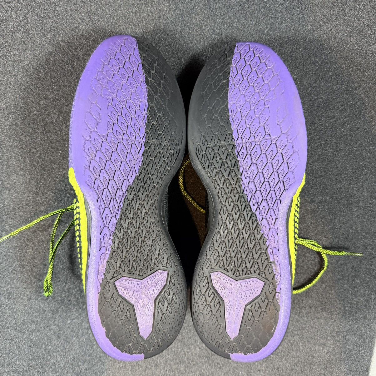 Nike Nike Mamba Fury Mens Size US 9.5 Lakers Away Joker Kobe Size US 9.5 / EU 42-43 - 12 Thumbnail