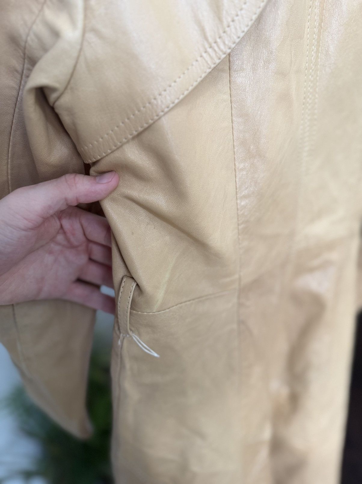Other Vintage 1960sEuro Camel Leather Double Breasted Trench Coat Size M / US 6-8 / IT 42-44 - 18 Thumbnail