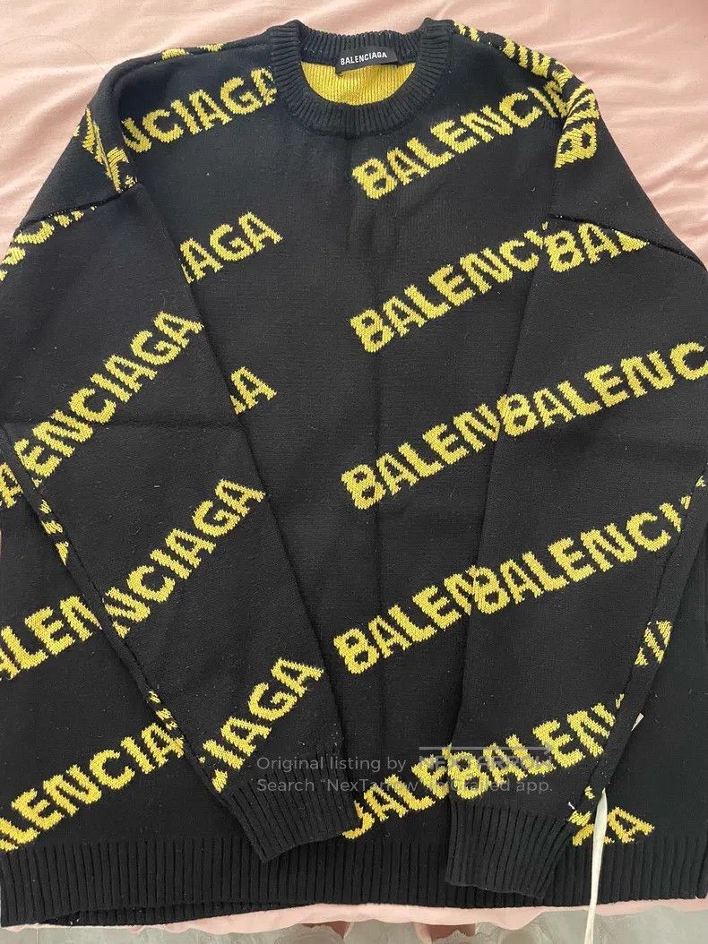 Balenciaga Balenciaga Logo Round Neck Sweater Size US S / EU 44-46 / 1 - 1 Thumbnail