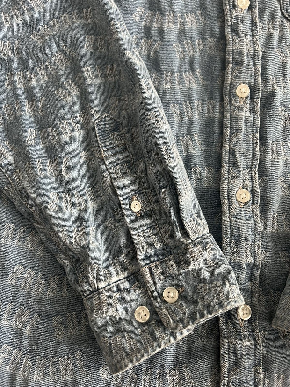 Supreme Supreme Arc Jacquard Denim Shirt M Size US M / EU 48-50 / 2 - 5 Thumbnail