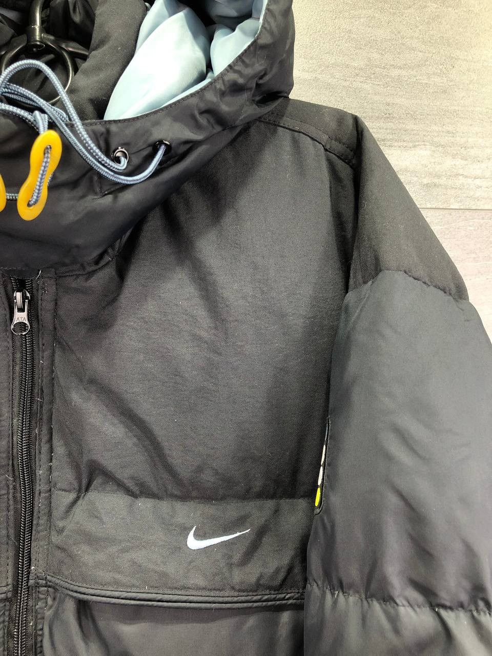 Vintage Vintage Black Down Puffer Nike Oregon USA Jacket Size US L / EU 52-54 / 3 - 11 Thumbnail
