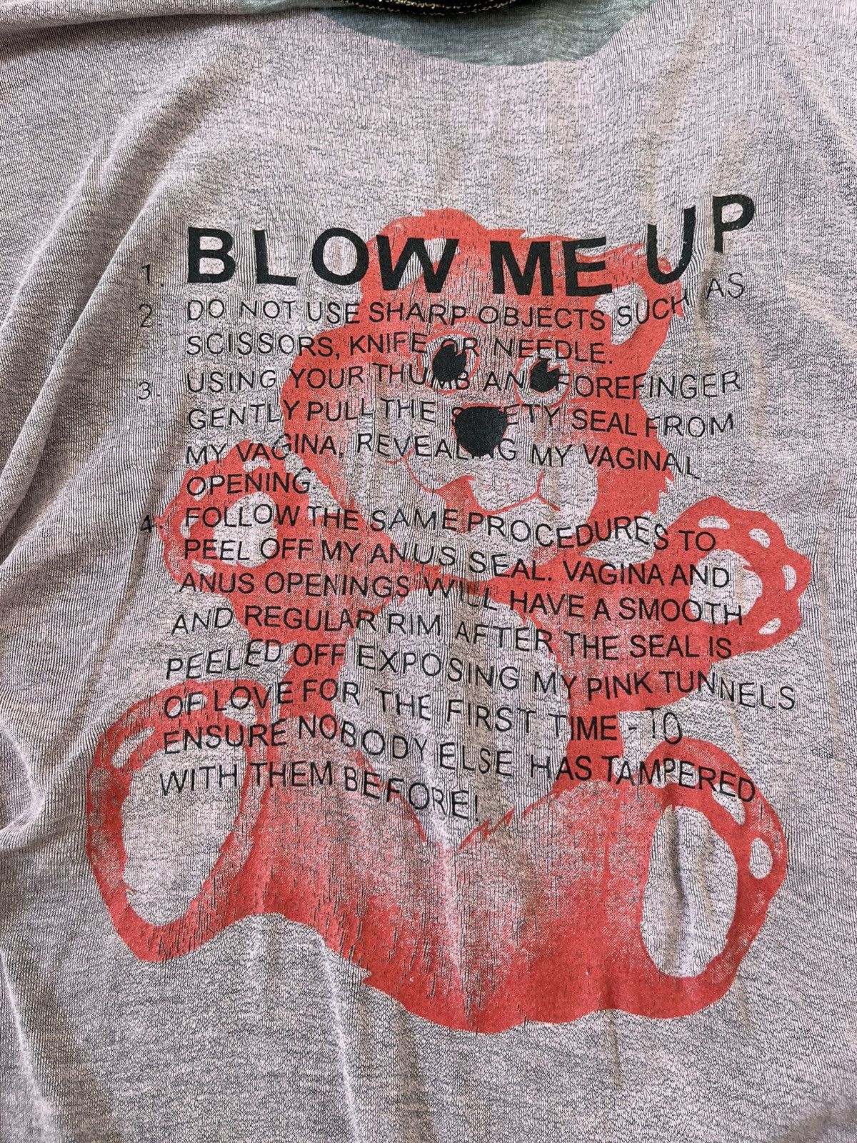 Vivienne Westwood 2005 Vivienne Westwood Blow Me Up Erotic Text Teddy Tee Size S / US 4 / IT 40 - 3 Thumbnail