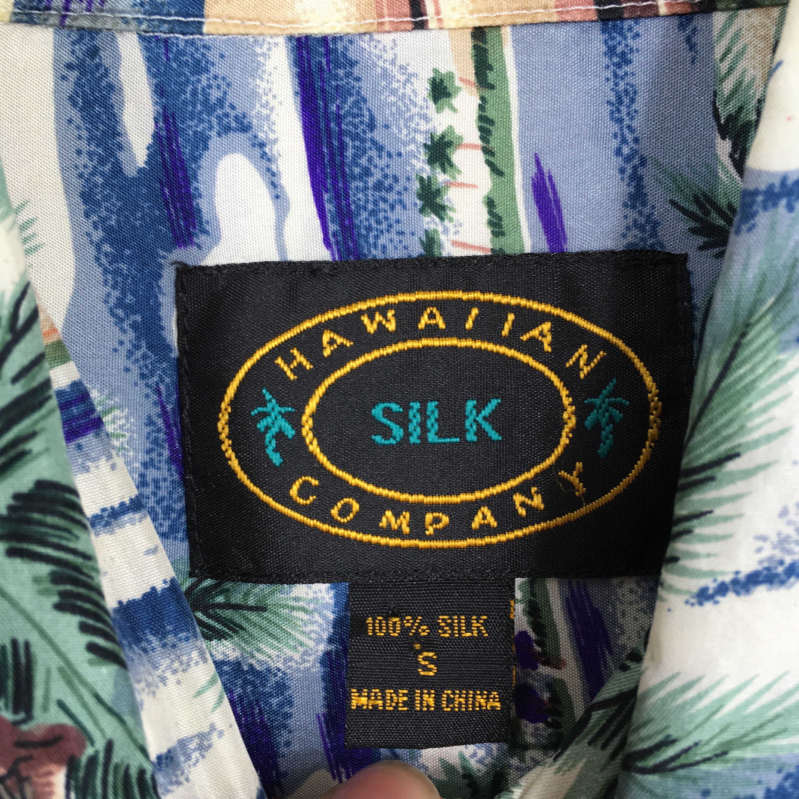 Vintage Vintage Hawaiian Beach View Aloha Silk Shirts Small Size US S / EU 44-46 / 1 - 5 Thumbnail