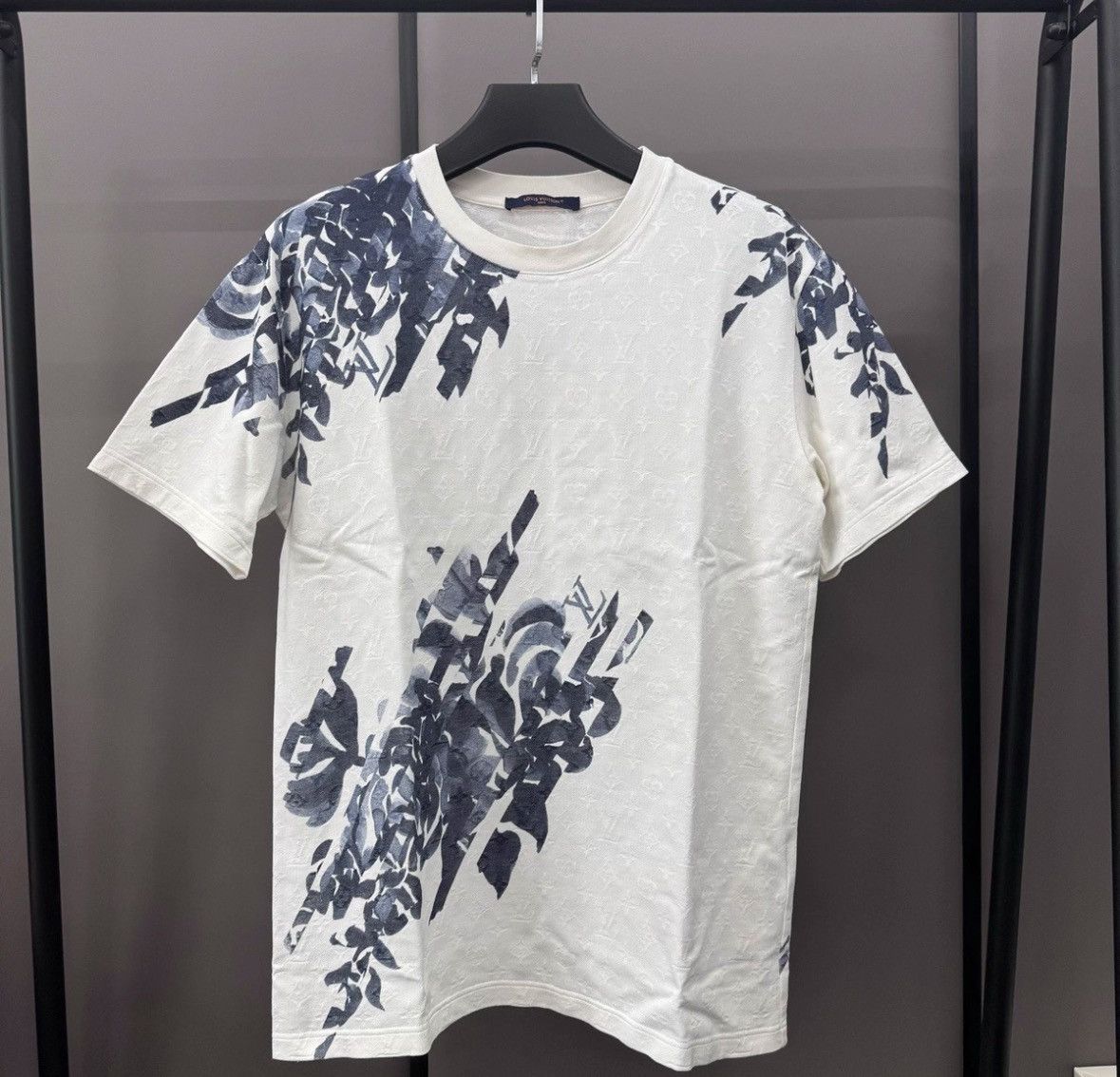 Louis Vuitton Louis Vuitton New Short Sleeve Top-2508 Size US L / EU 52-54 / 3 - 1 Thumbnail