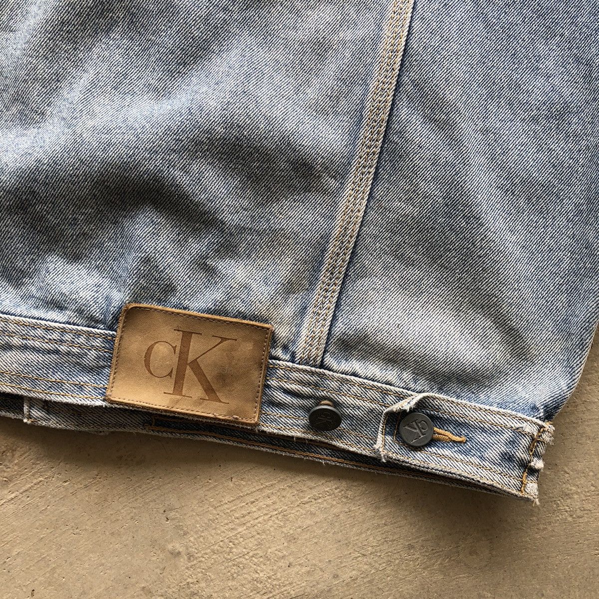 Calvin Klein CKJ Calvin Klein Jeans Distressed Denim Jacket Size US M / EU 48-50 / 2 - 9 Thumbnail