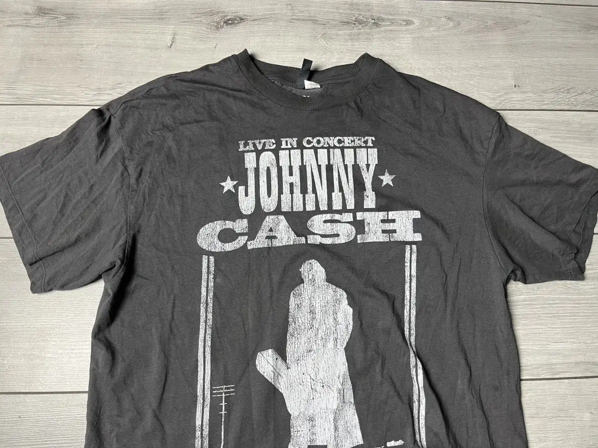 Band Tees Johny Cash Tshirt live in concert size Large Size US L / EU 52-54 / 3 - 3 Thumbnail