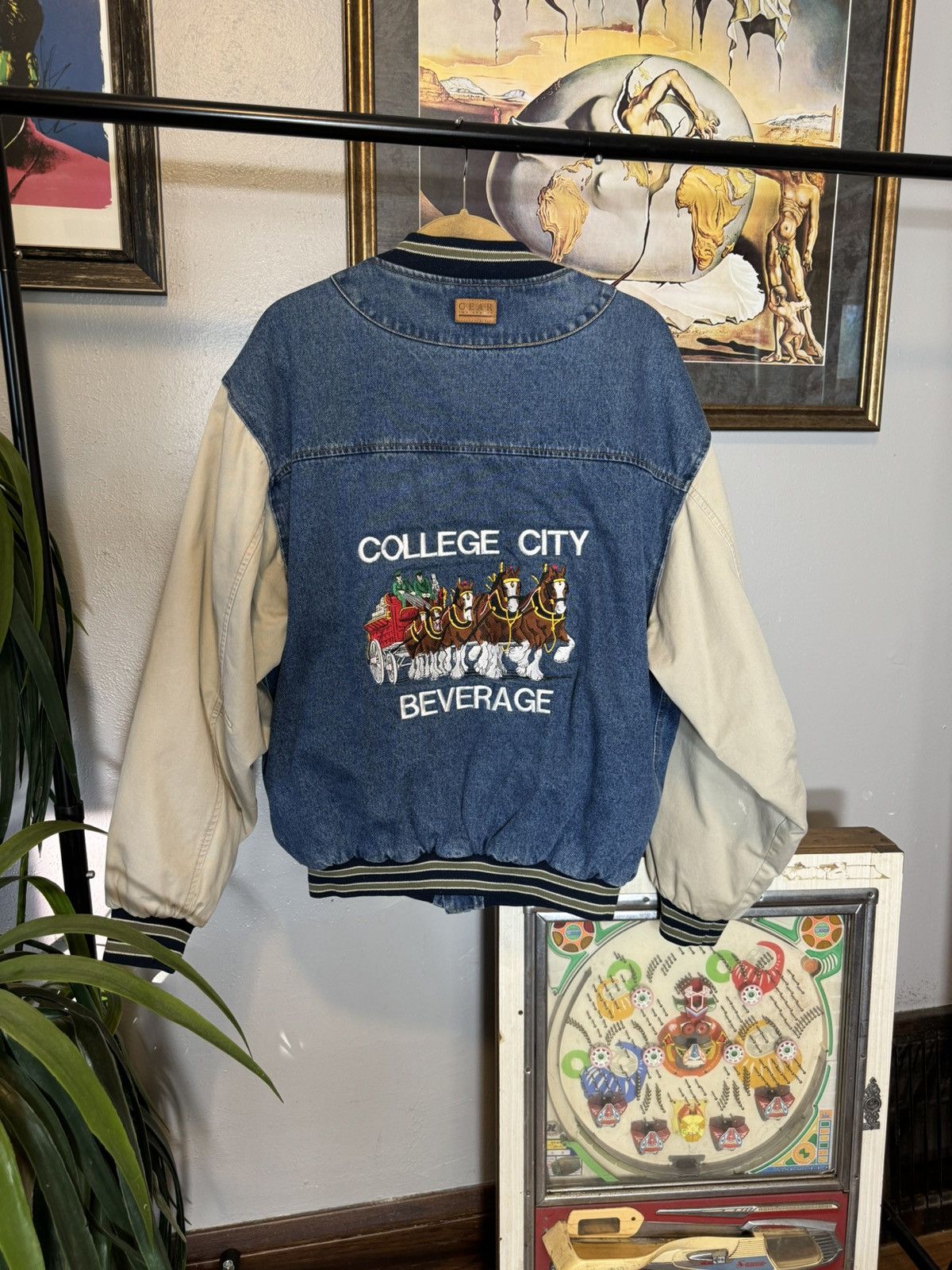 Vintage Vintage College City Beverage Two Tone Denim Jacket Size US L / EU 52-54 / 3 - 1 Thumbnail