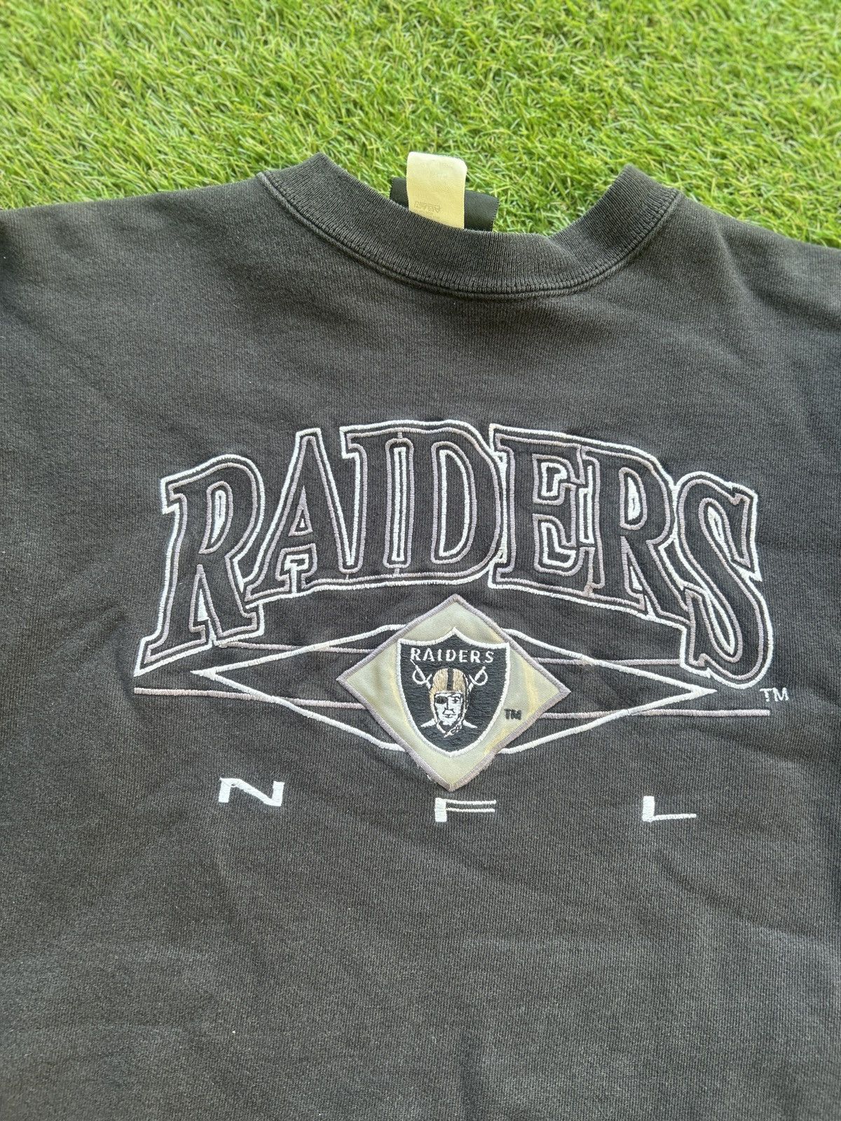 Vintage Vintage 90’s Los Angelas Raiders sweatshirt Size US M / EU 48-50 / 2 - 2 Thumbnail