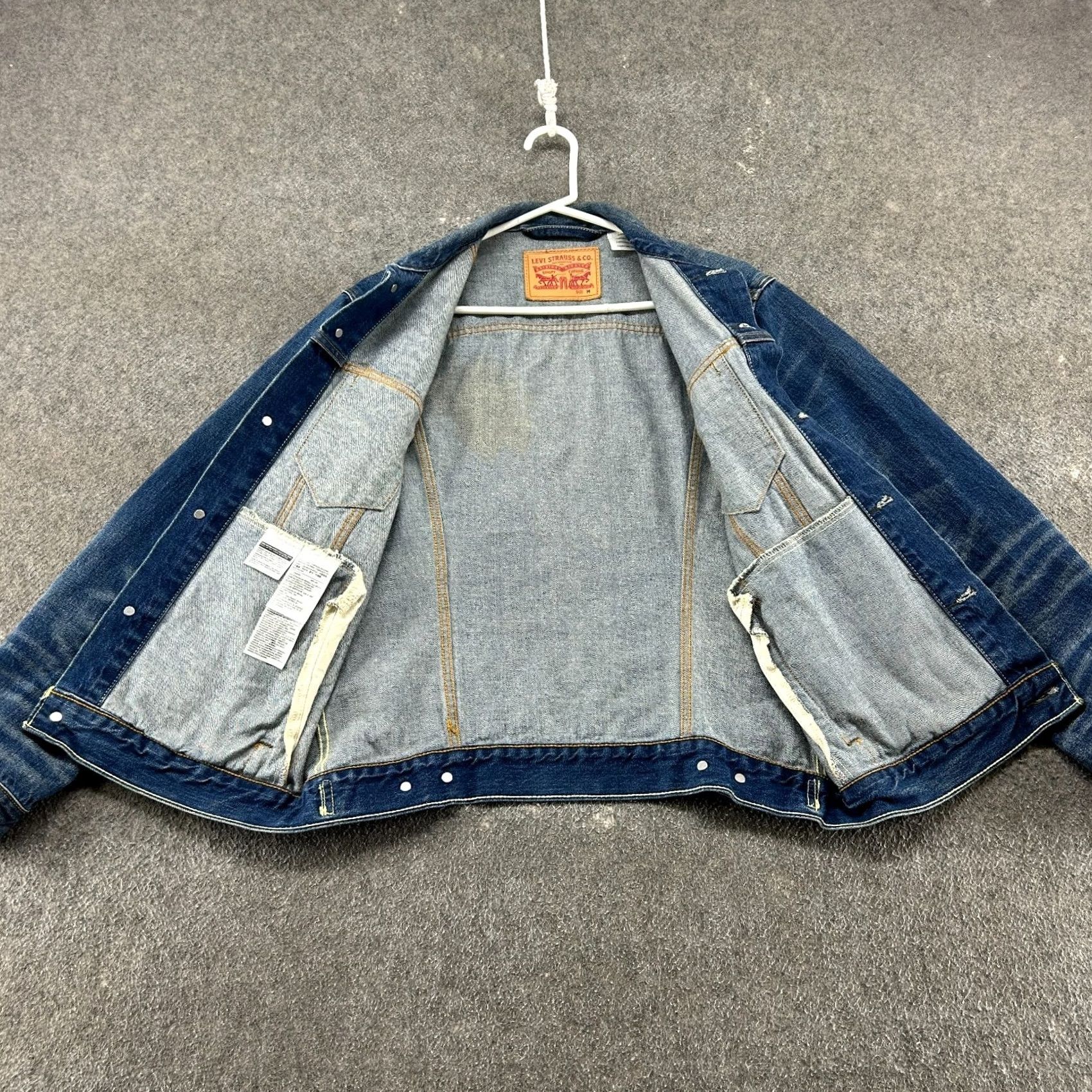 Levi's Item Specifications: Shoe Type: Running Shoes Size US 31 - 2 Thumbnail