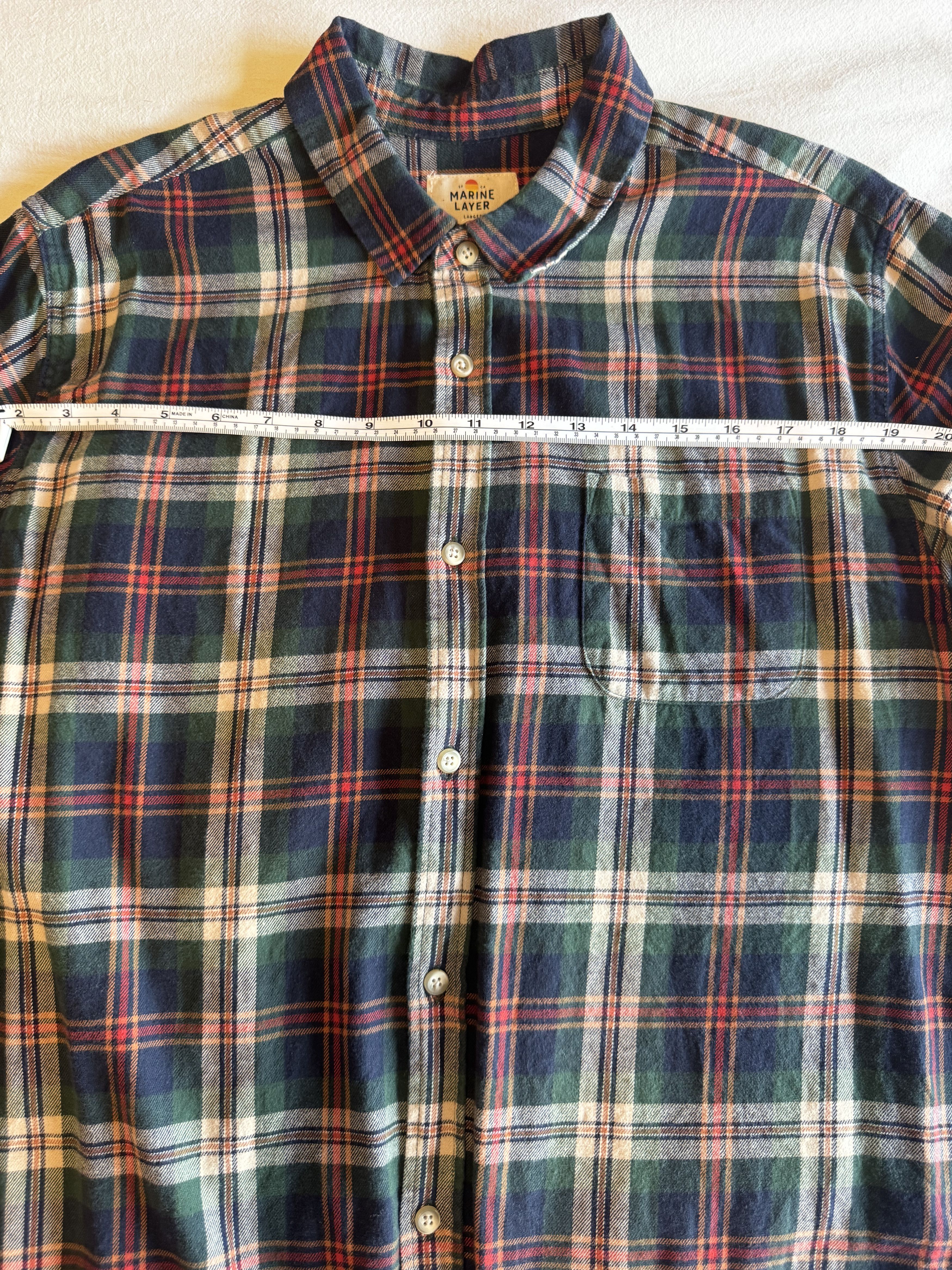 Marine Layer Marine Layer Flannel Button-UpBrushed Plaid Green Navy Red Size US L / EU 52-54 / 3 - 7 Thumbnail