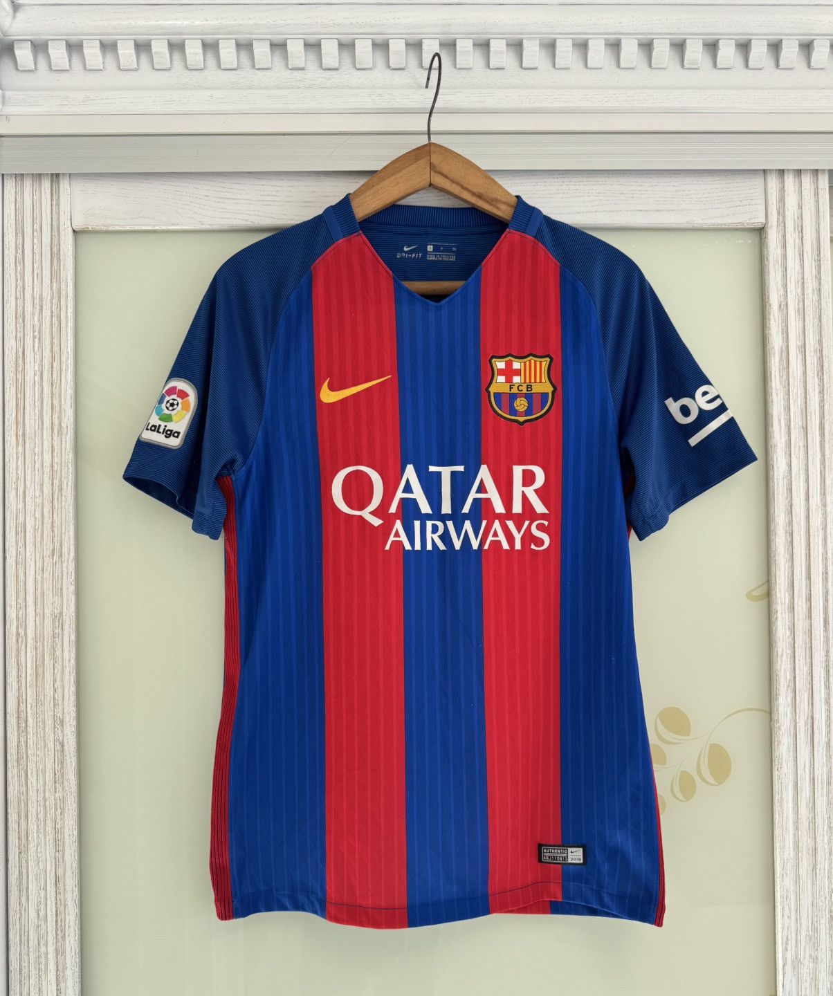 Nike Barcelona 2015-2016 Home Soccer Jersey Football Kit Shirt Size US S / EU 44-46 / 1 - 1 Thumbnail