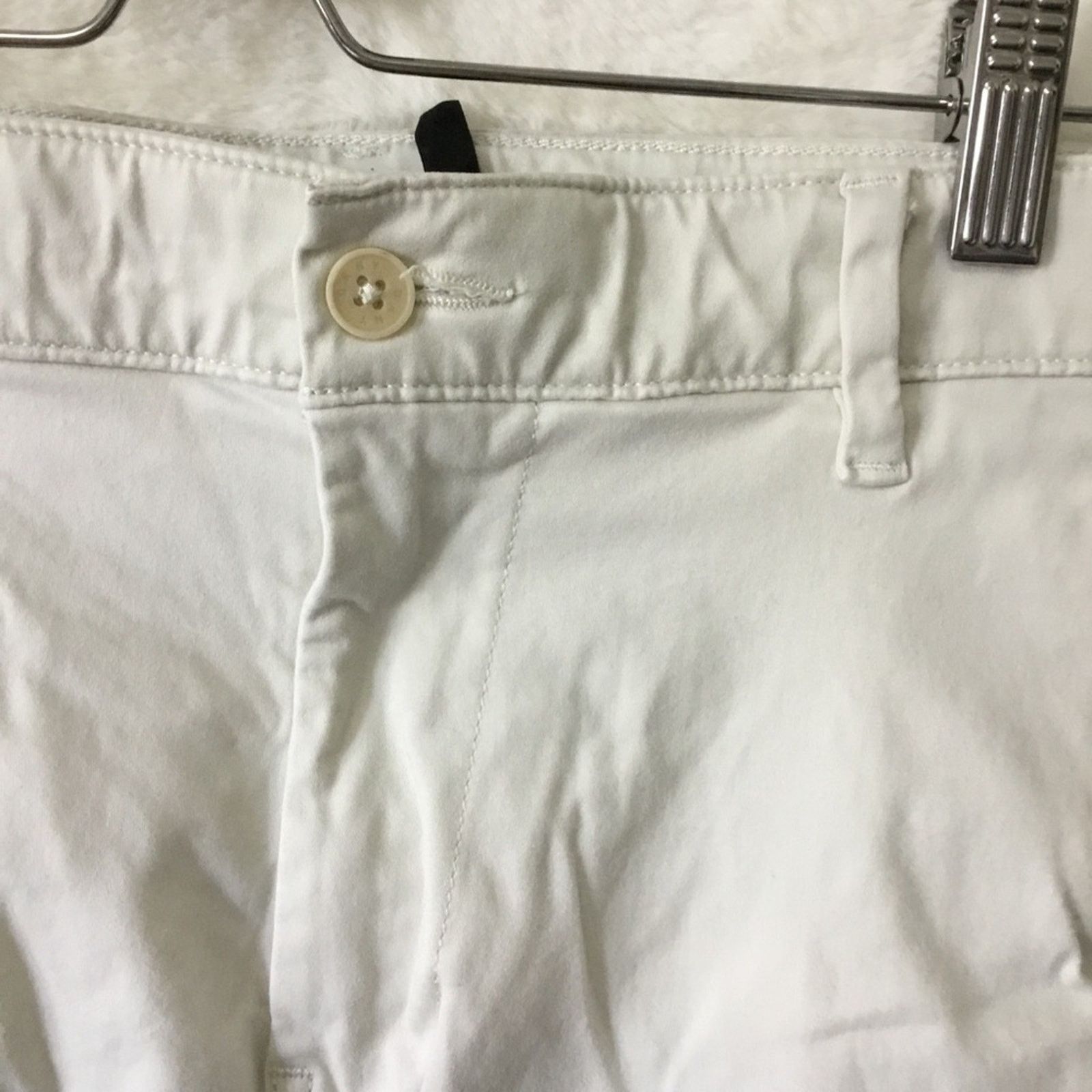 DKNY DKNY Men's White Flat Front Shorts Size US 28 / EU 44 - 4 Thumbnail