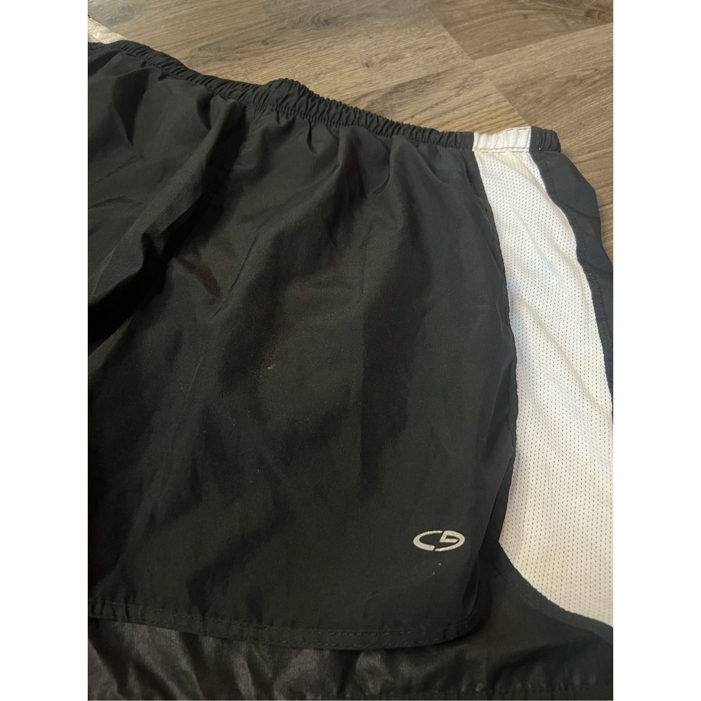 Champion Champion Black With White Stripe Shorts Woman’s Size Medium Size 28" / US 6 / IT 42 - 2 Thumbnail