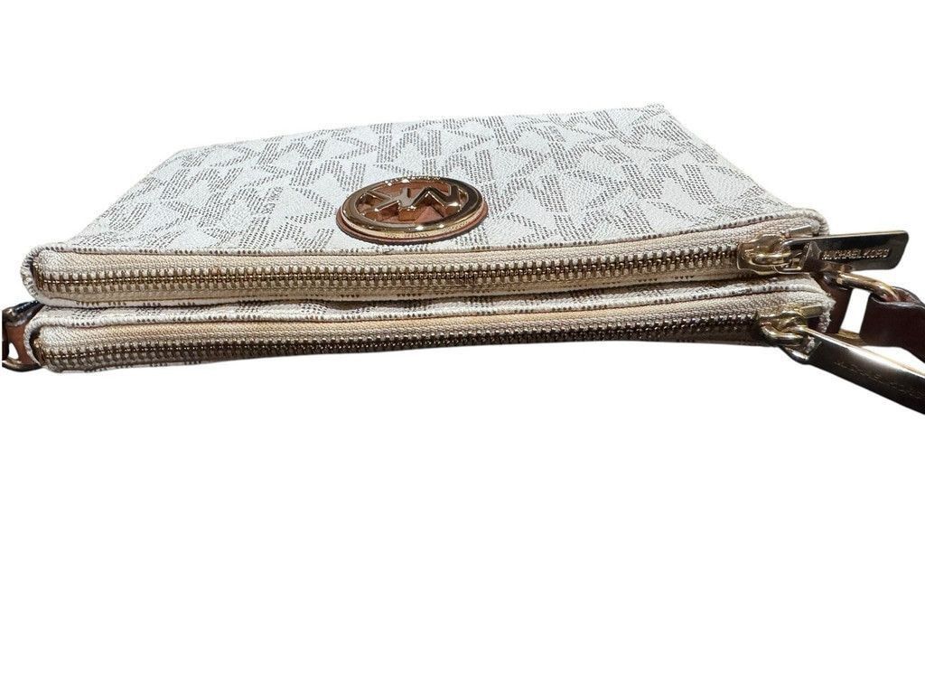 Michael Kors Michael Kors Fulton Large WhiteGray Signature Logo Crossbody Size ONE SIZE - 6 Thumbnail