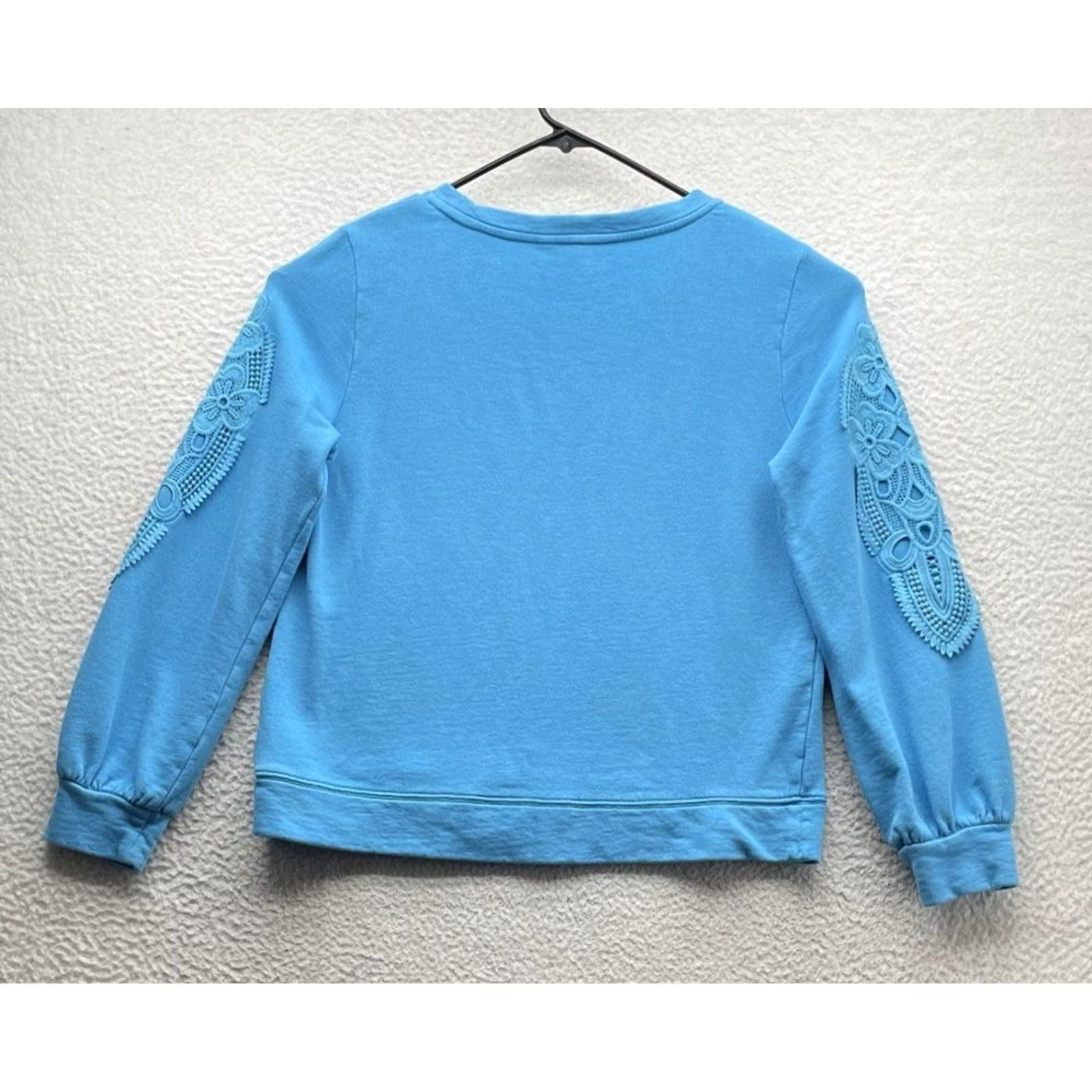Lilly Pulitzer Lilly Pulitzer Sweatshirt Womens Medium Turquoise Crew Neck Lacey Eyelet Rooney Size M / US 6-8 / IT 42-44 - 4 Thumbnail
