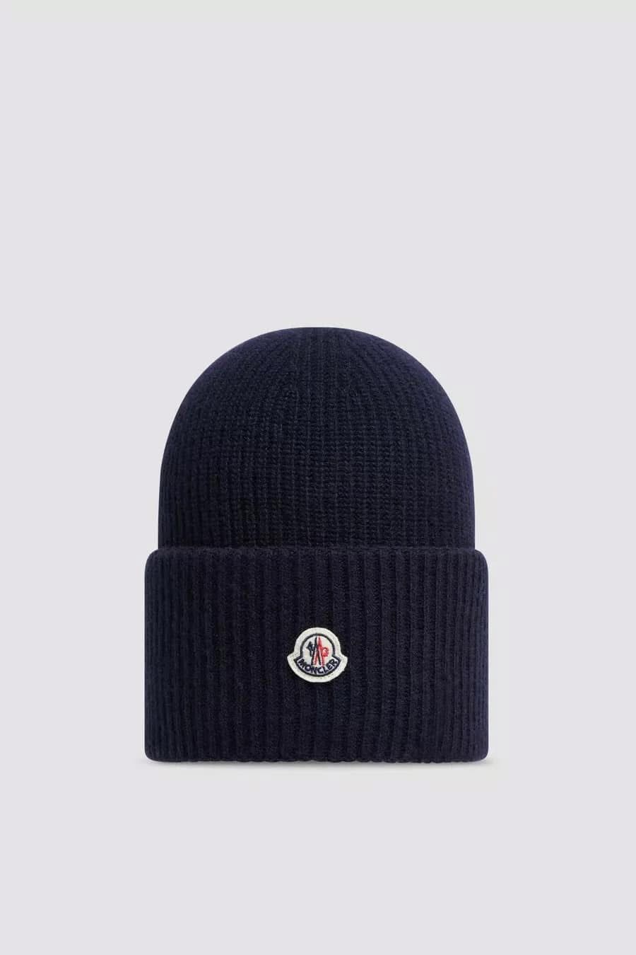 Moncler Brand new with tag Size ONE SIZE - 1 Thumbnail