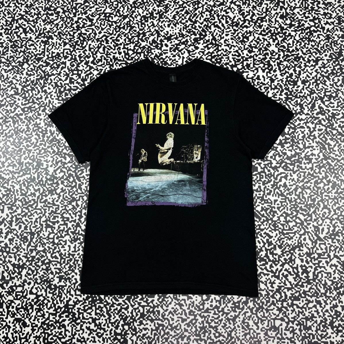 Nirvana Vintage Y2K Nirvana Stage Jump Band Rock Tour T-shirt Size US M / EU 48-50 / 2 - 1 Thumbnail