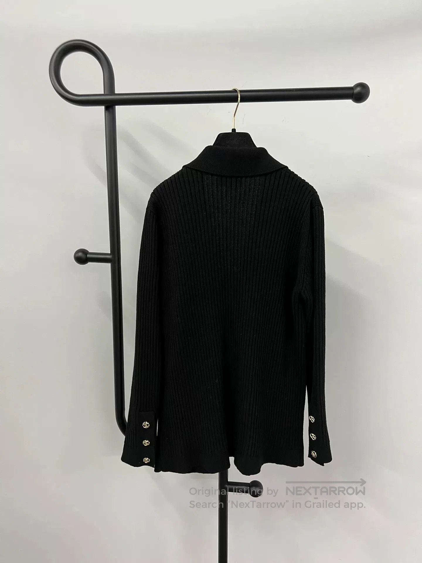 Chanel Chanel Black Gold Button Knit Cardigan. Size US L / EU 52-54 / 3 - 2 Thumbnail