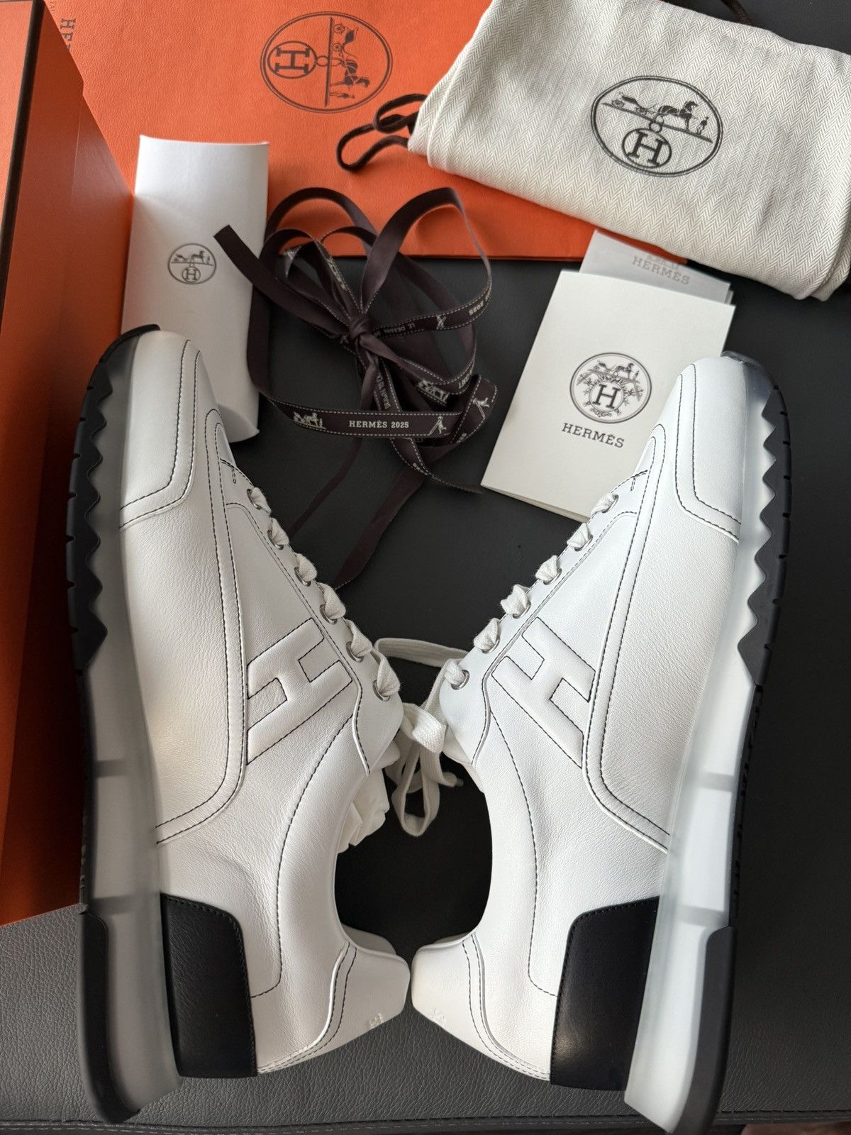 Hermes Brand New Hermes H Logo Leather Sneaker Full Set Size US 10.5 / EU 43-44 - 8 Thumbnail
