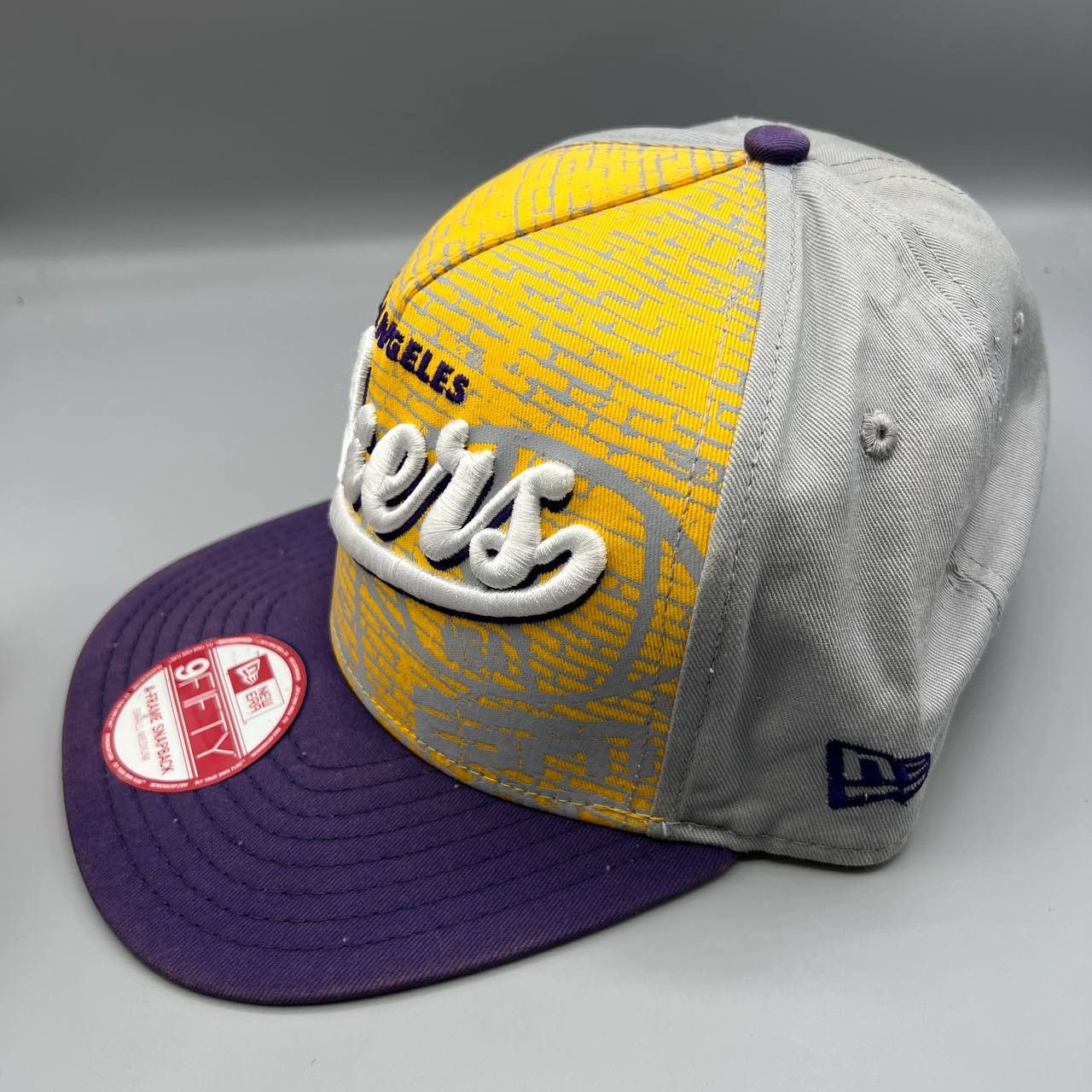 New Era Los Angeles LA Lakers Hat Men S-M Snap Back Cap A-Frame Size ONE SIZE - 3 Thumbnail
