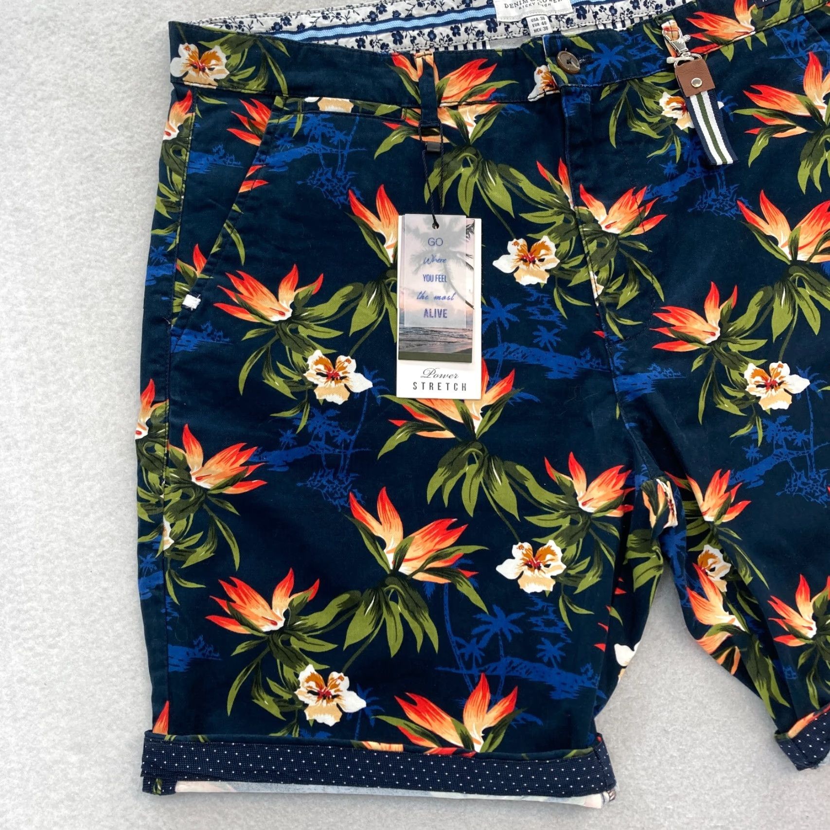 Vintage Denim & Flower Chino Shorts Mens 38 Blue Floral Roll Cuff Stretch Fabric Casual Size US 38 / EU 54 - 2 Thumbnail