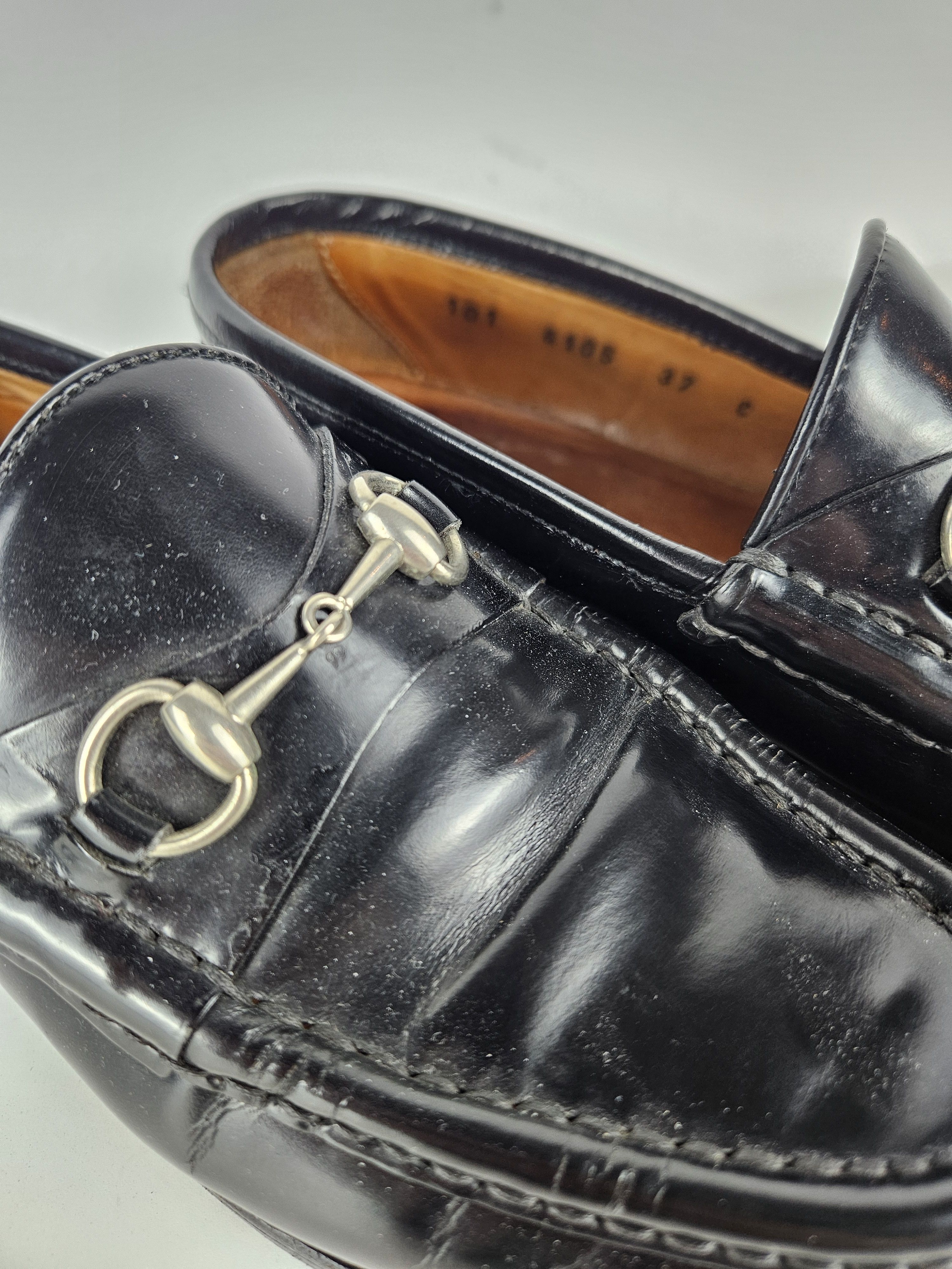 Gucci Vintage Gucci notched sole patent leather horsebit loafers Size US 7 / IT 37 - 14 Thumbnail