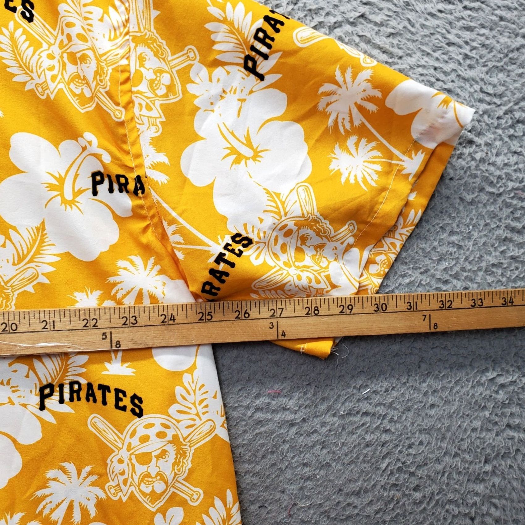 MLB Pirates MLB Hawaiian Shirt Mens XL Multicolor Floral Short Sleeve Button-Up Shirt Size US XL / EU 56 / 4 - 4 Thumbnail