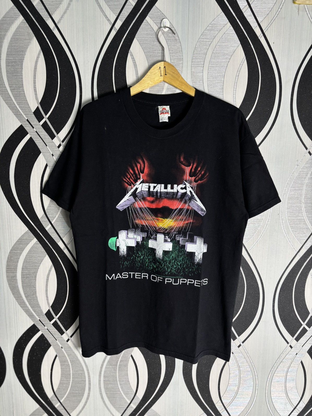 Vintage 2004’s Metallica Master Of Puppets Shirt Size US L / EU 52-54 / 3 - 3 Thumbnail