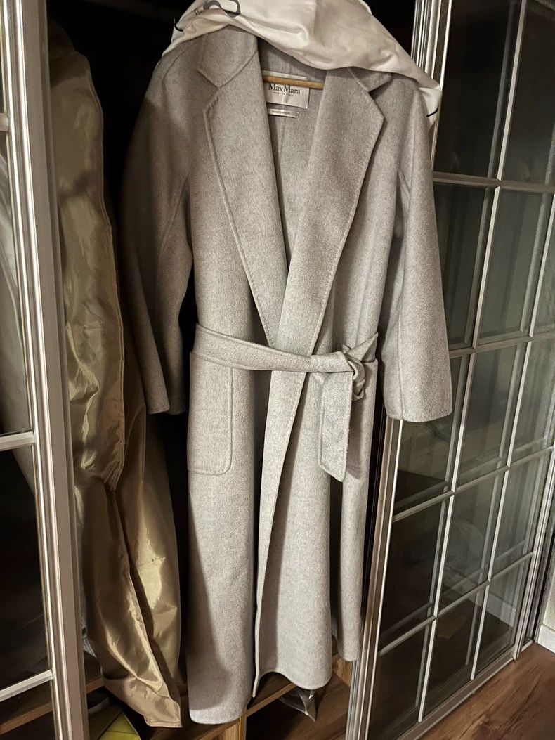 Max Mara Max Mara Labbro grey cashmere coat Size XL / US 12-14 / IT 48-50 - 1 Thumbnail