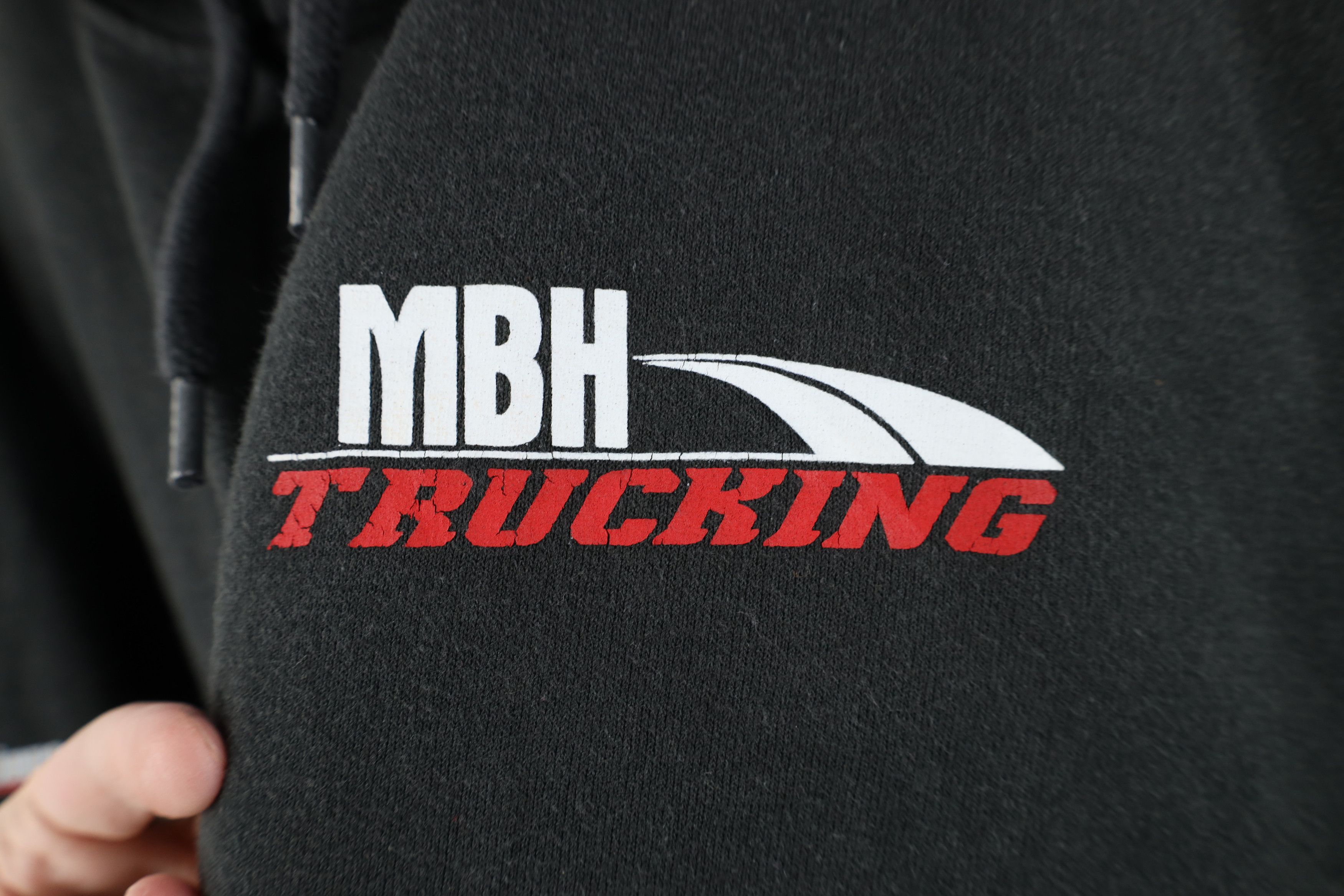 Carhartt Vintage Y2K Carhartt Spell Trucking Heavyweight Hoodie Black Size US XL / EU 56 / 4 - 4 Thumbnail