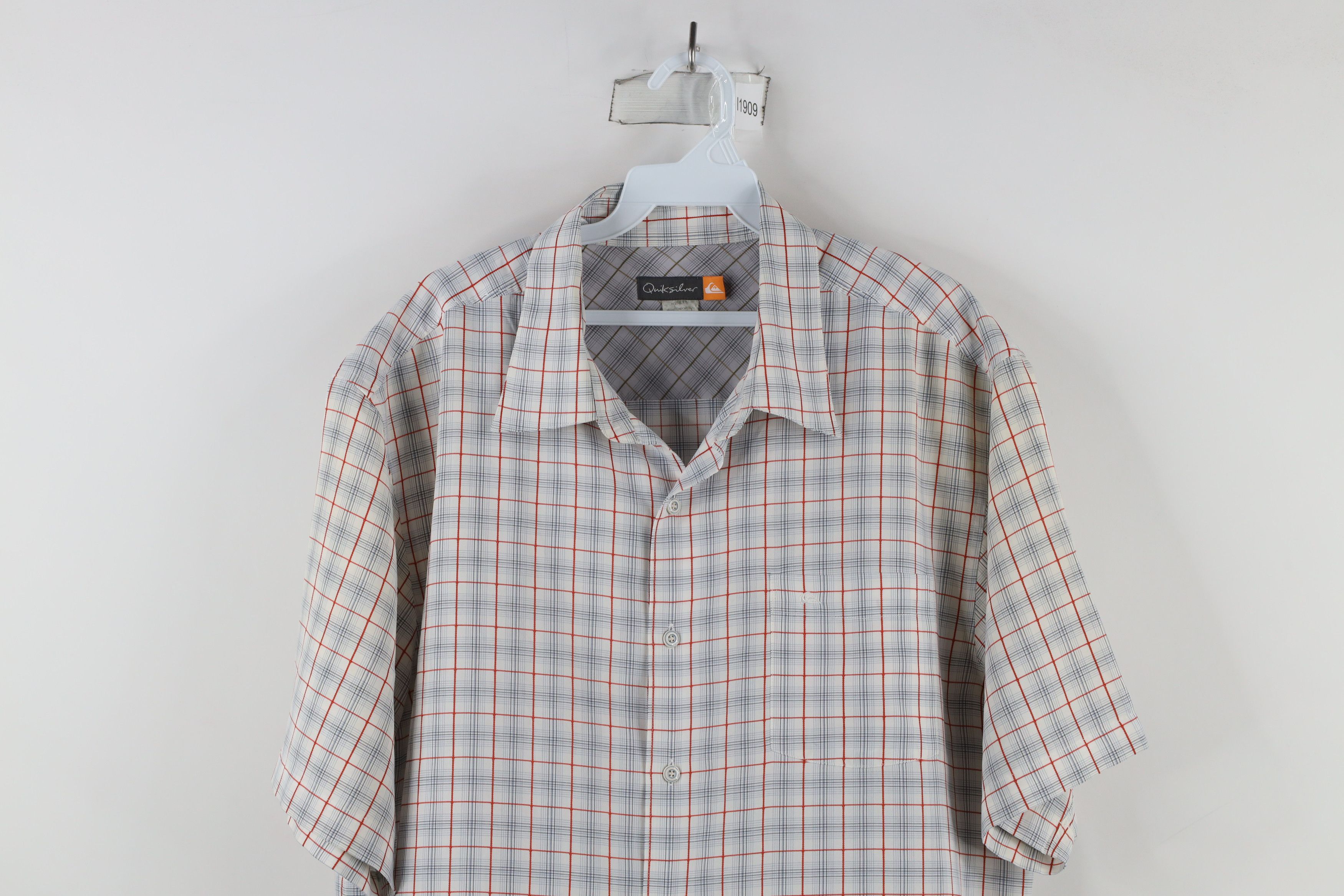 Quiksilver × Vintage Vintage Quiksilver Short Sleeve Collared Button Shirt Size US XL / EU 56 / 4 - 2 Thumbnail