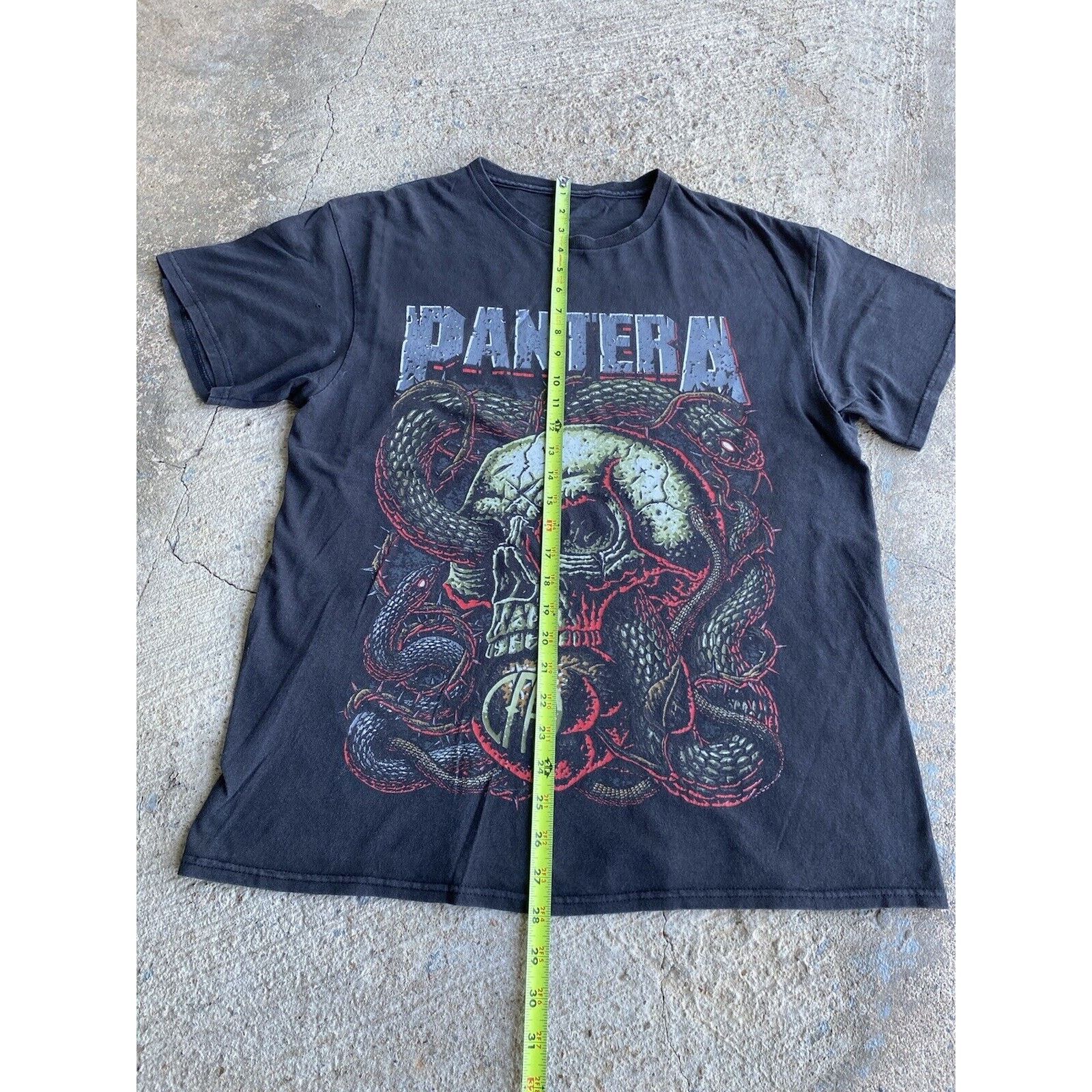 Band Tees Pantera Bravado Skull Snake Band Tee Metal T Shirt Medium Size US M / EU 48-50 / 2 - 9 Thumbnail