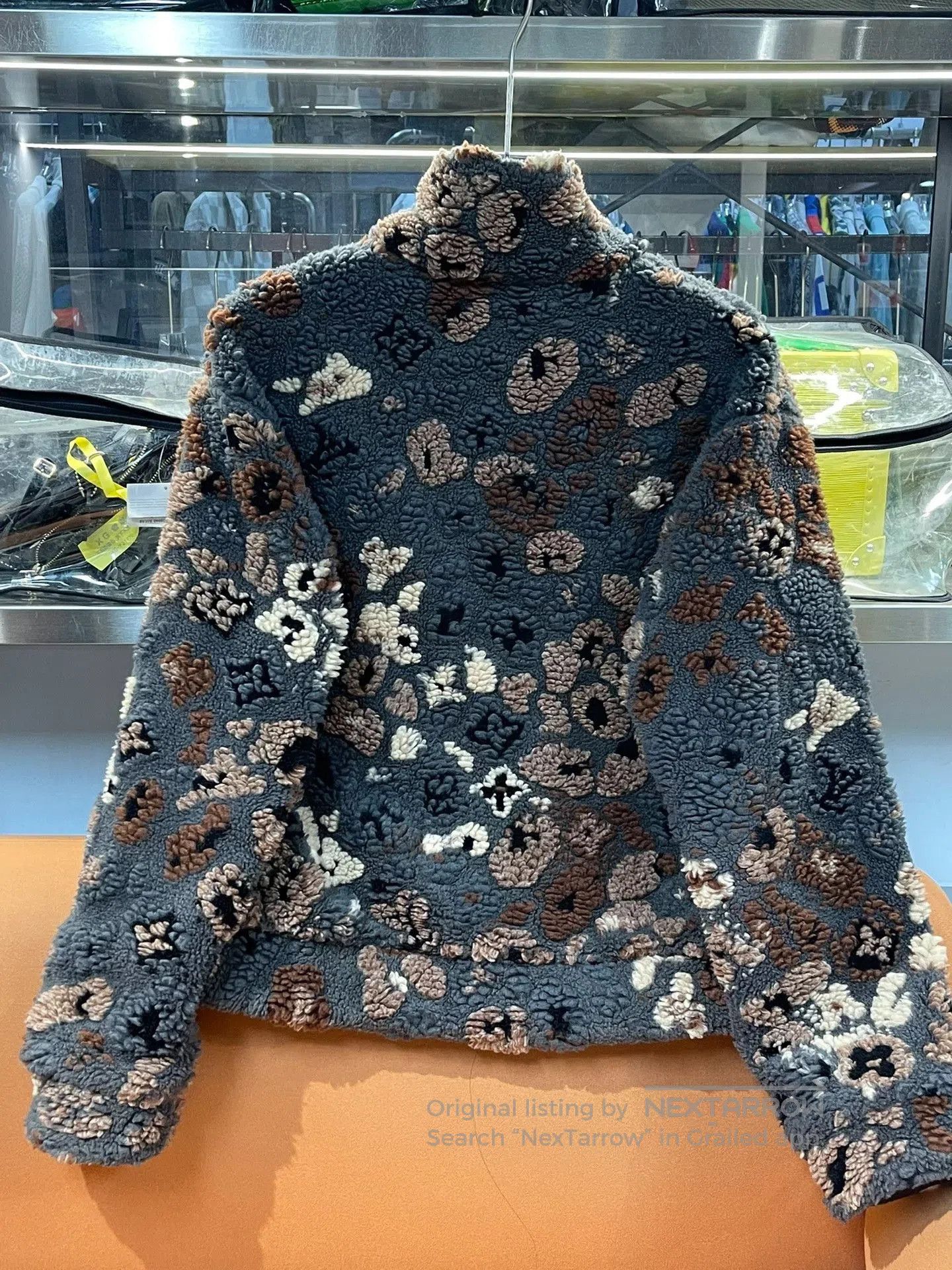 Louis Vuitton Louis Vuitton LV x Nigo Reversible Fleece Jacket. Size US M / EU 48-50 / 2 - 1 Thumbnail