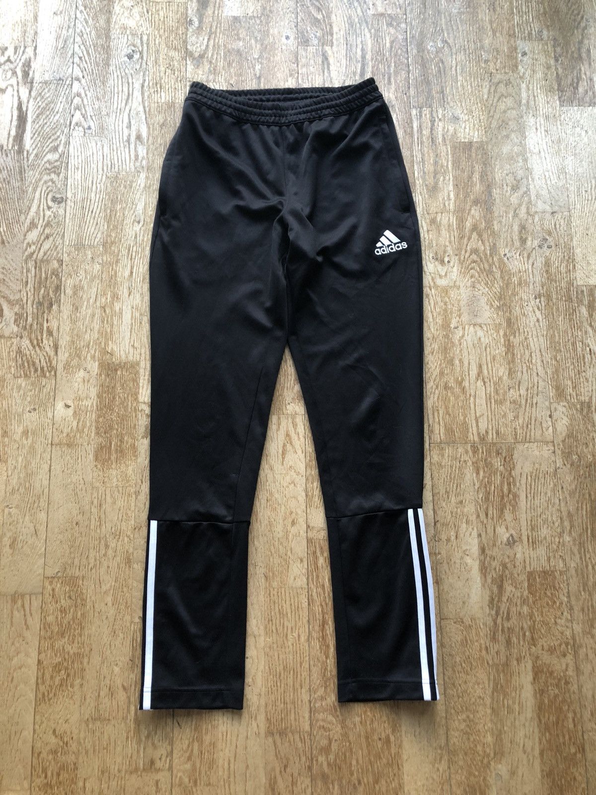Adidas ADIDAS CLASSIC SPORT FOOTBALL VINTAGE SWEATPANS JOGGERS Size US 30 / EU 46 - 1 Thumbnail