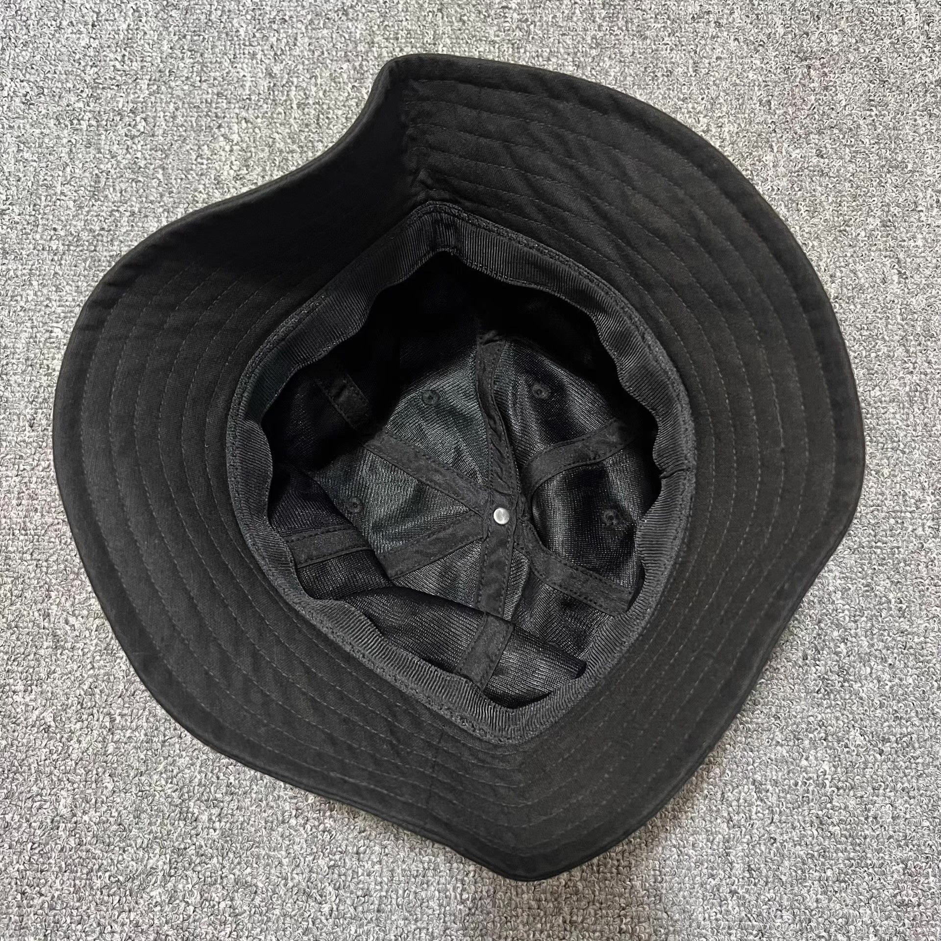Fucking Awesome Fucking Awesome Cross-Stitch Bucket Hat Q7 Size ONE SIZE - 5 Thumbnail