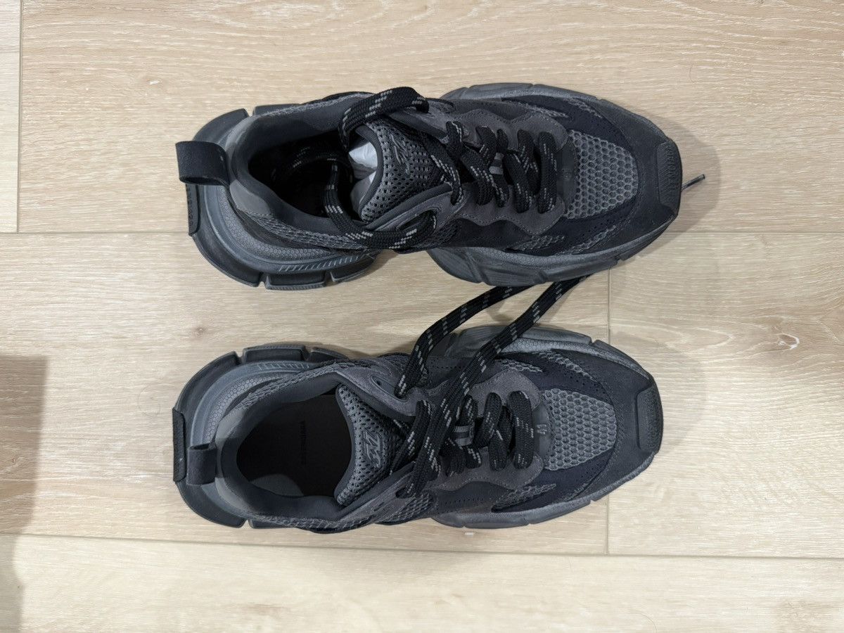 Balenciaga Balenciaga Men's 3XL Lace Up Sneakers Gris Size 8 US 41 EU Size US 8 / EU 41 - 2 Thumbnail