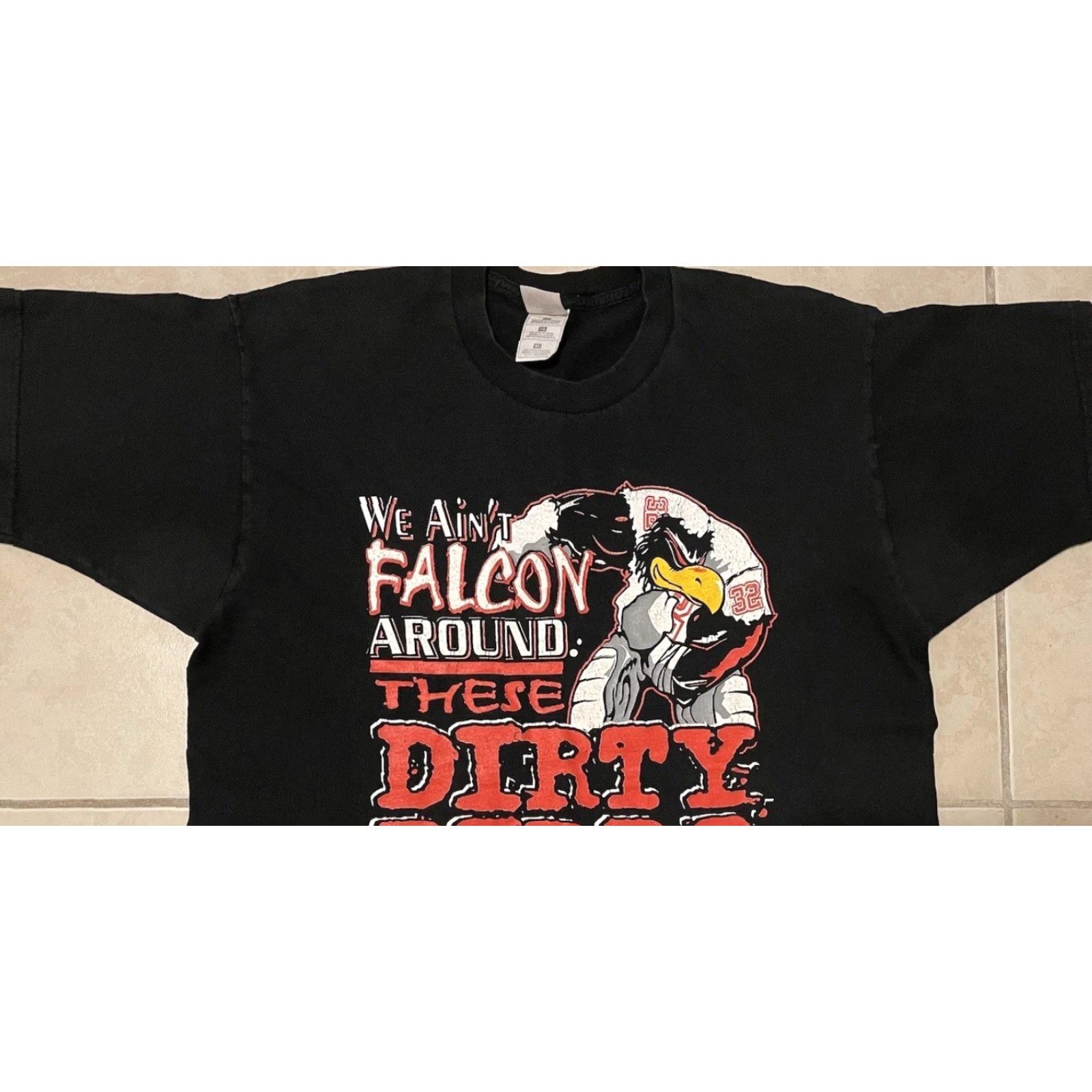 Vintage VINTAGE Atlanta Falcons We Ain’t Falcon Around Faded Super Bowl Shirt XL Black Mens T-Shirt All Over Print 90s Football Joke Swag Size US XL / EU 56 / 4 - 6 Thumbnail