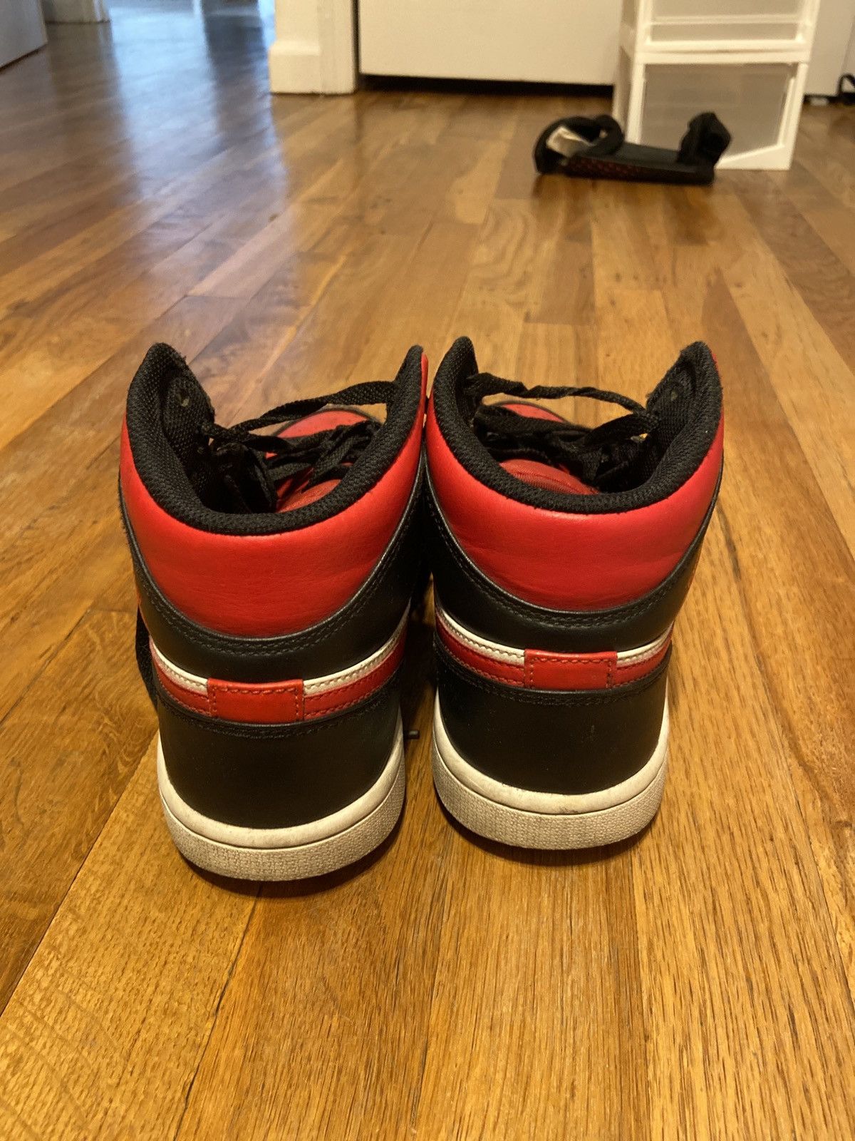 Jordan Brand Jordan 1 mid Size US 7.5 / EU 40-41 - 4 Thumbnail
