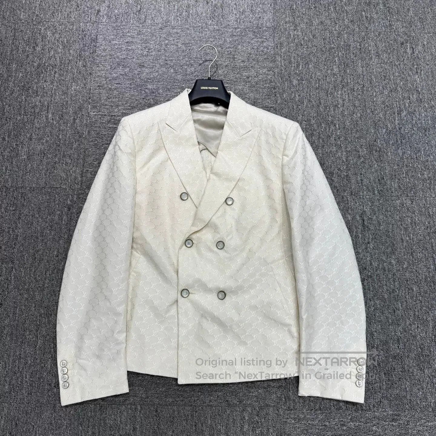 Louis Vuitton louis vuitton monogram patterned blazer jacket. Size US L / EU 52-54 / 3 - 1 Thumbnail