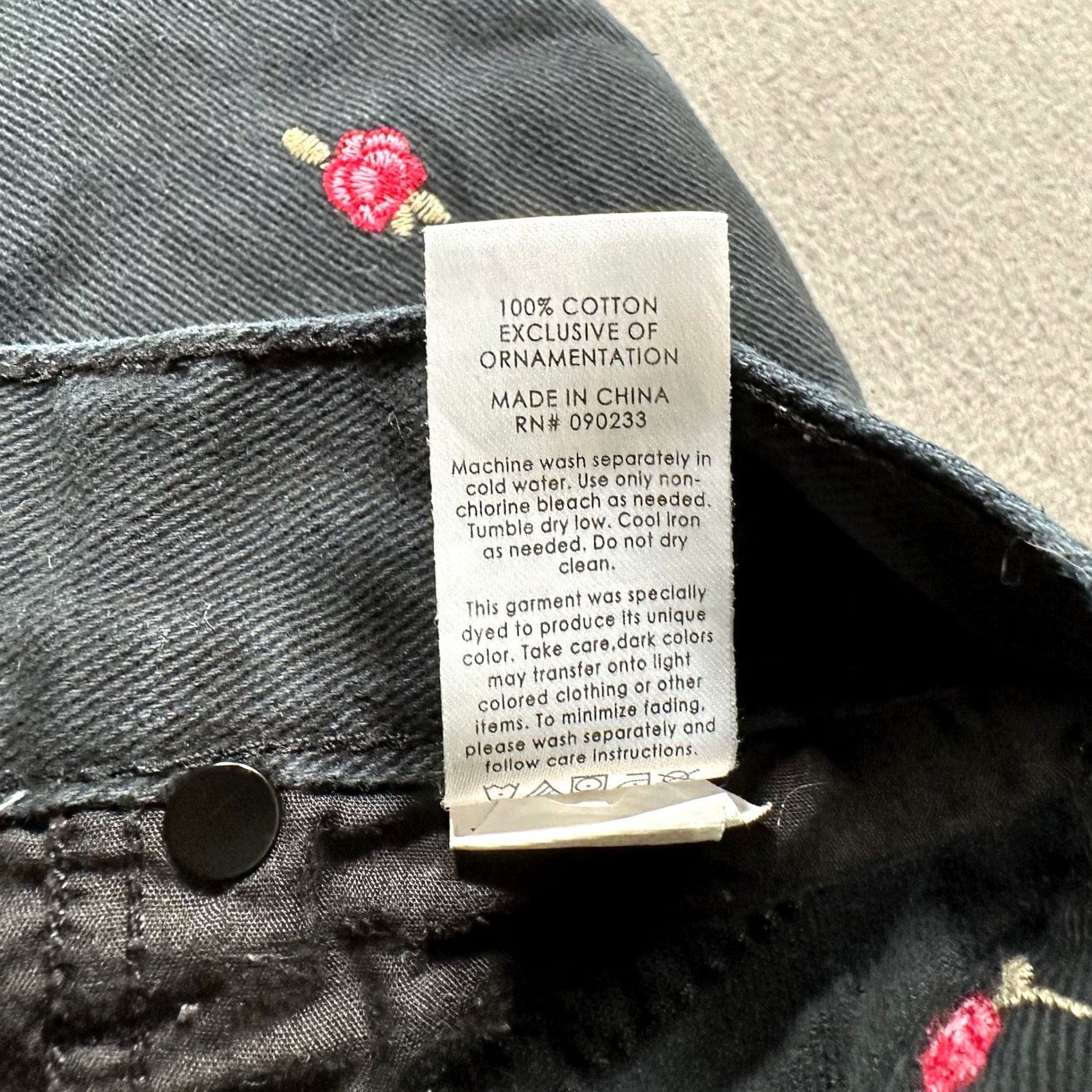 Pacsun PacSun Jeans Women 24 Black High Rise Straight Flower Embroidered Button Fly EUC Size 42" / US 20 - 5 Thumbnail