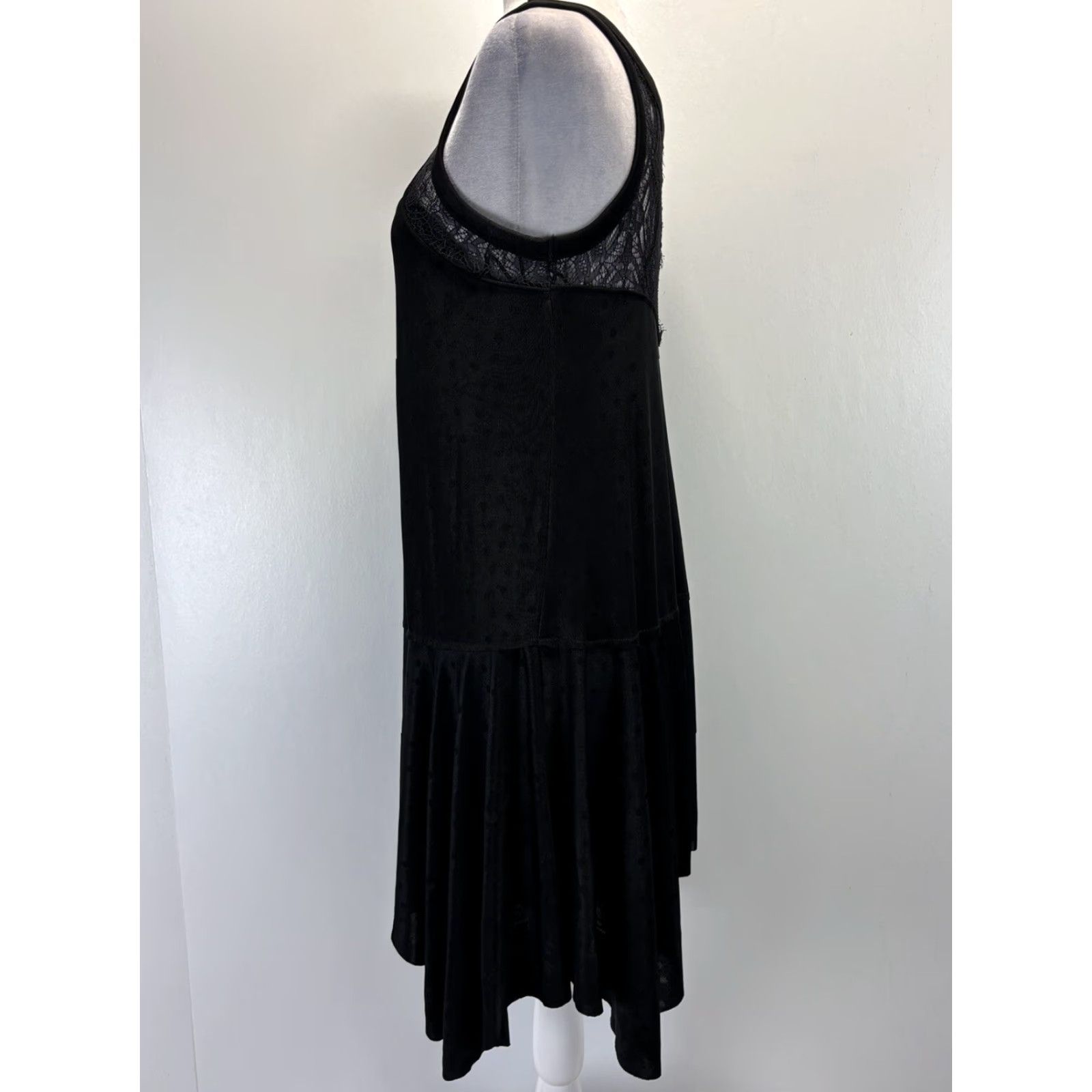 Free People Free People Women XS Black Sleeveless Swing Dress Acetate Lace Bohemian Gothic Grunge Whimsigoth Size XS / US 0-2 / IT 36-38 - 2 Thumbnail