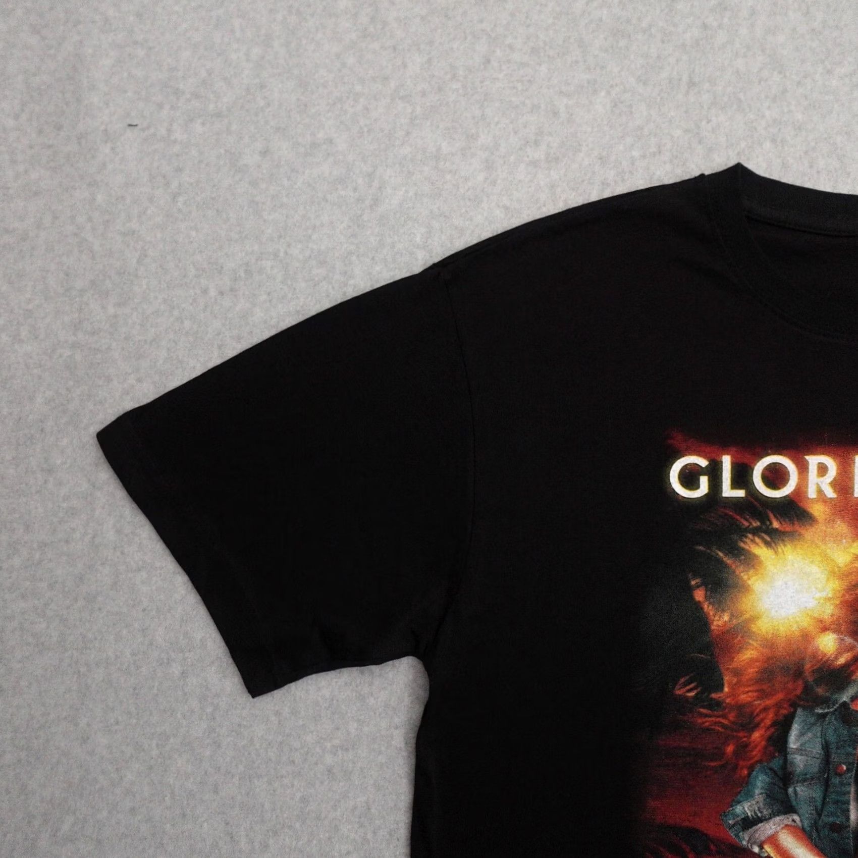 Vintage Gloria Trevi Tshirt Adult Size Large Black Isla Divina Caliente Tour Sold Out Size US L / EU 52-54 / 3 - 6 Thumbnail